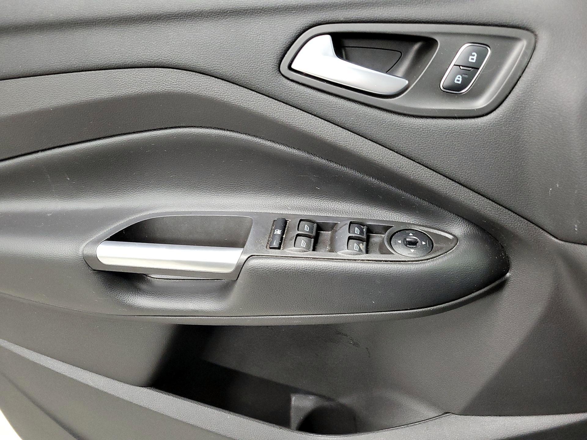 Thumbnail: 2018 Ford Escape - 12