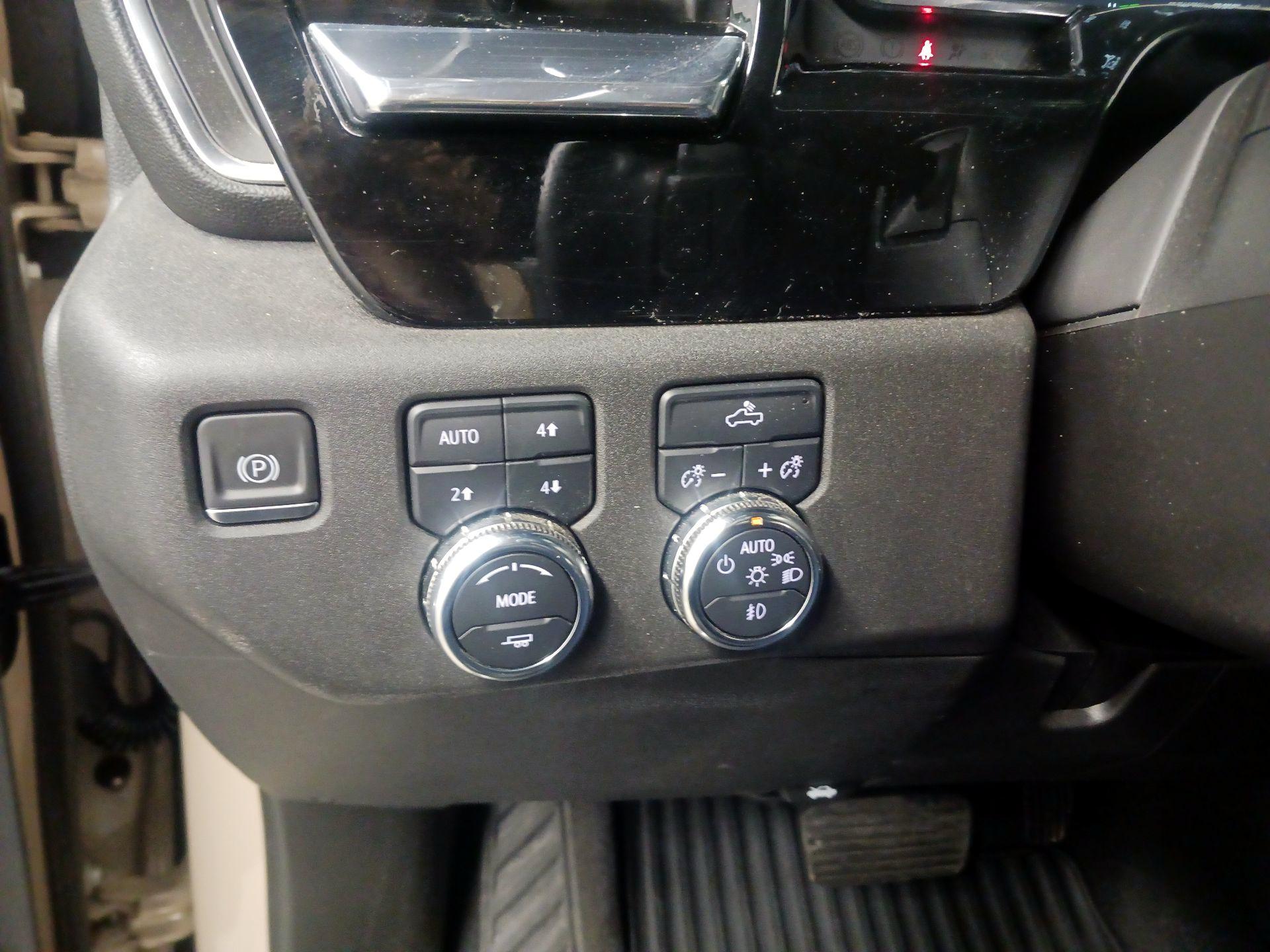 Thumbnail: 2023 GMC Sierra 1500 - 11