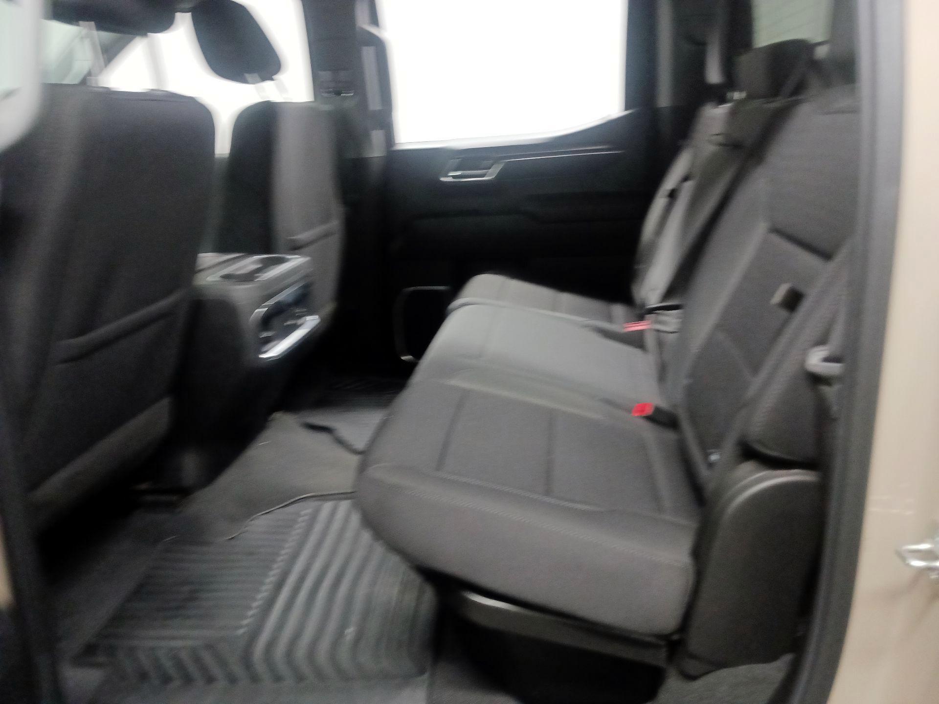 Thumbnail: 2023 GMC Sierra 1500 - 17