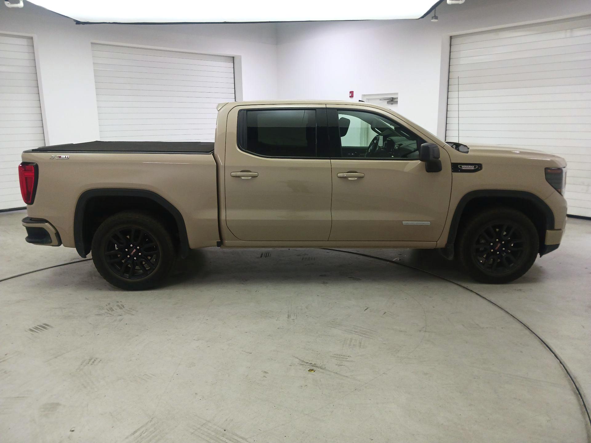 Thumbnail: 2023 GMC Sierra 1500 - 4