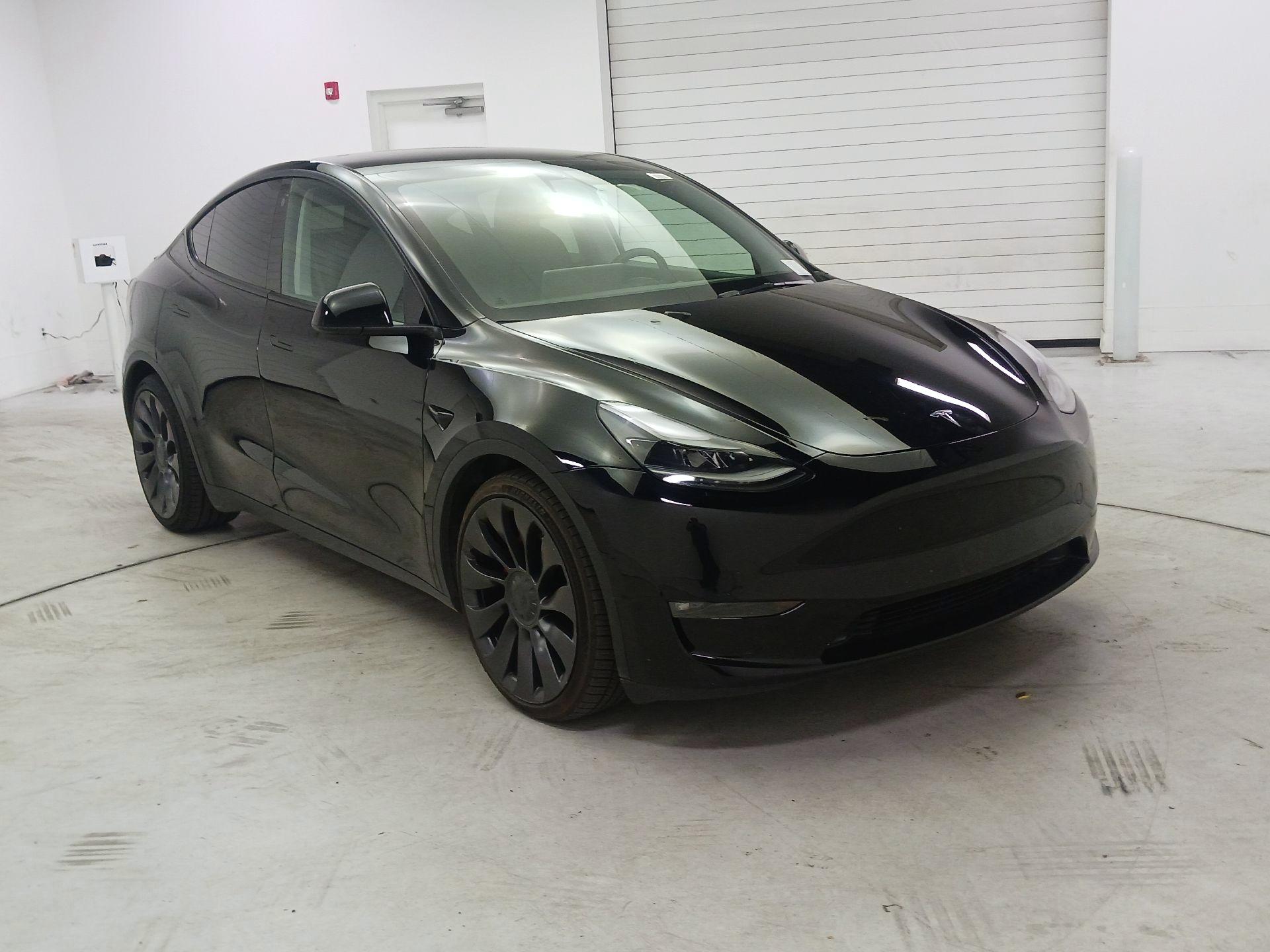 Thumbnail: 2022 Tesla Model Y - 1