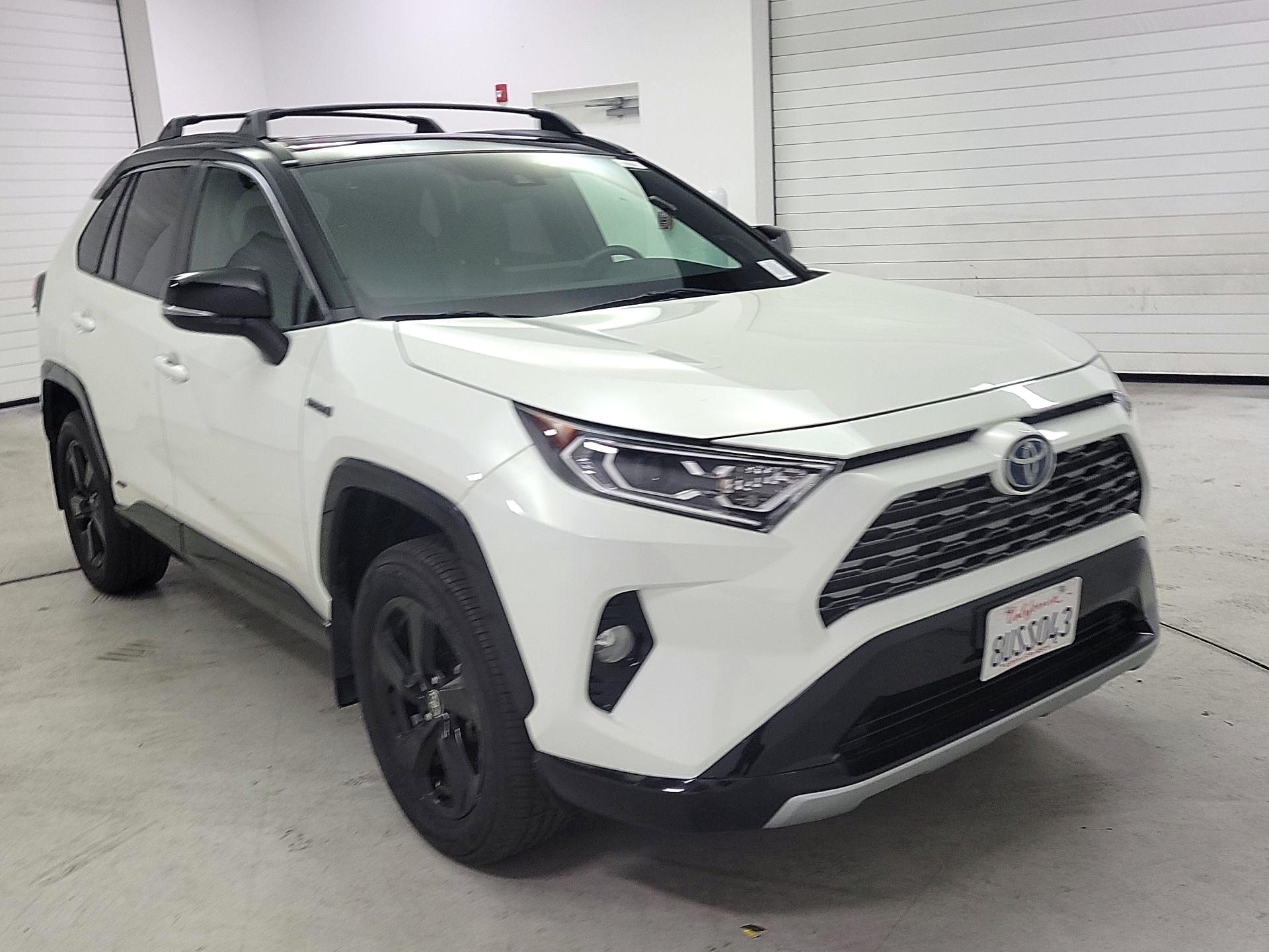 Thumbnail: 2021 Toyota RAV4 - 1