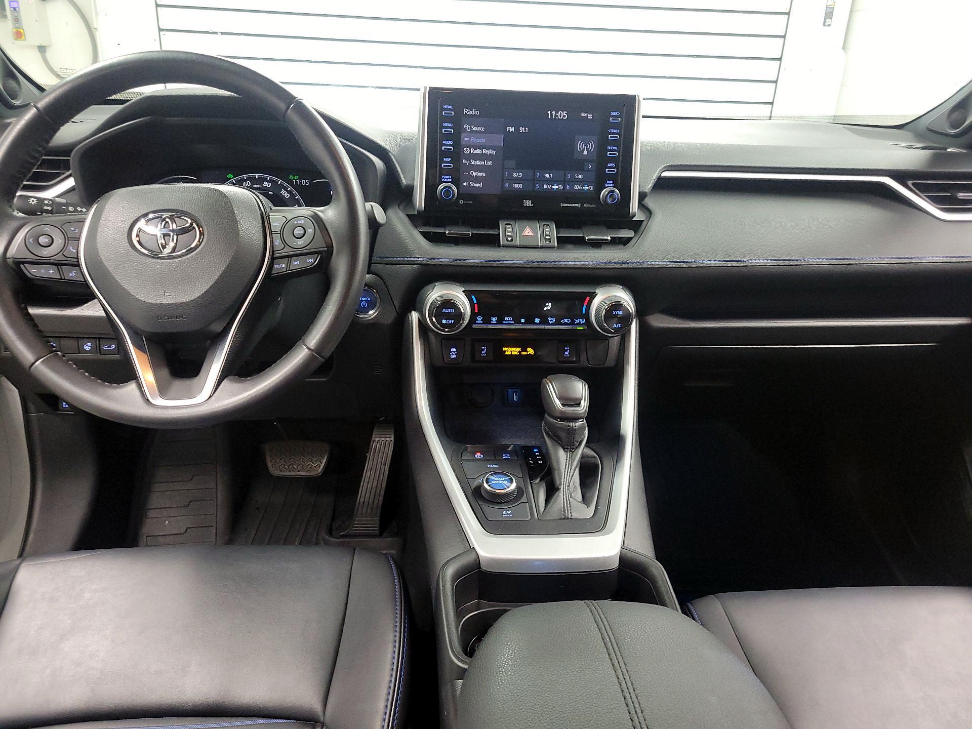 Thumbnail: 2021 Toyota RAV4 - 8