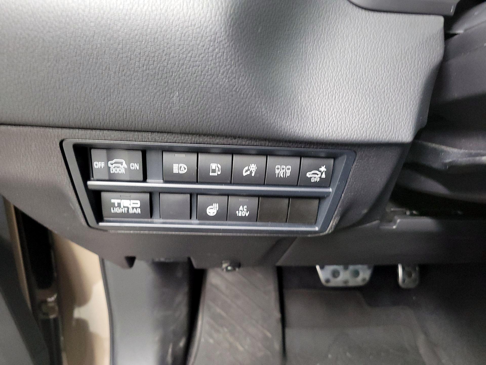 Thumbnail: 2025 Toyota Sequoia - 11