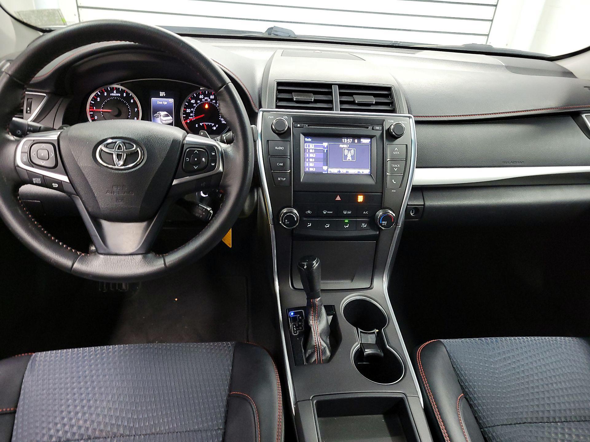 Thumbnail: 2015 Toyota Camry - 8