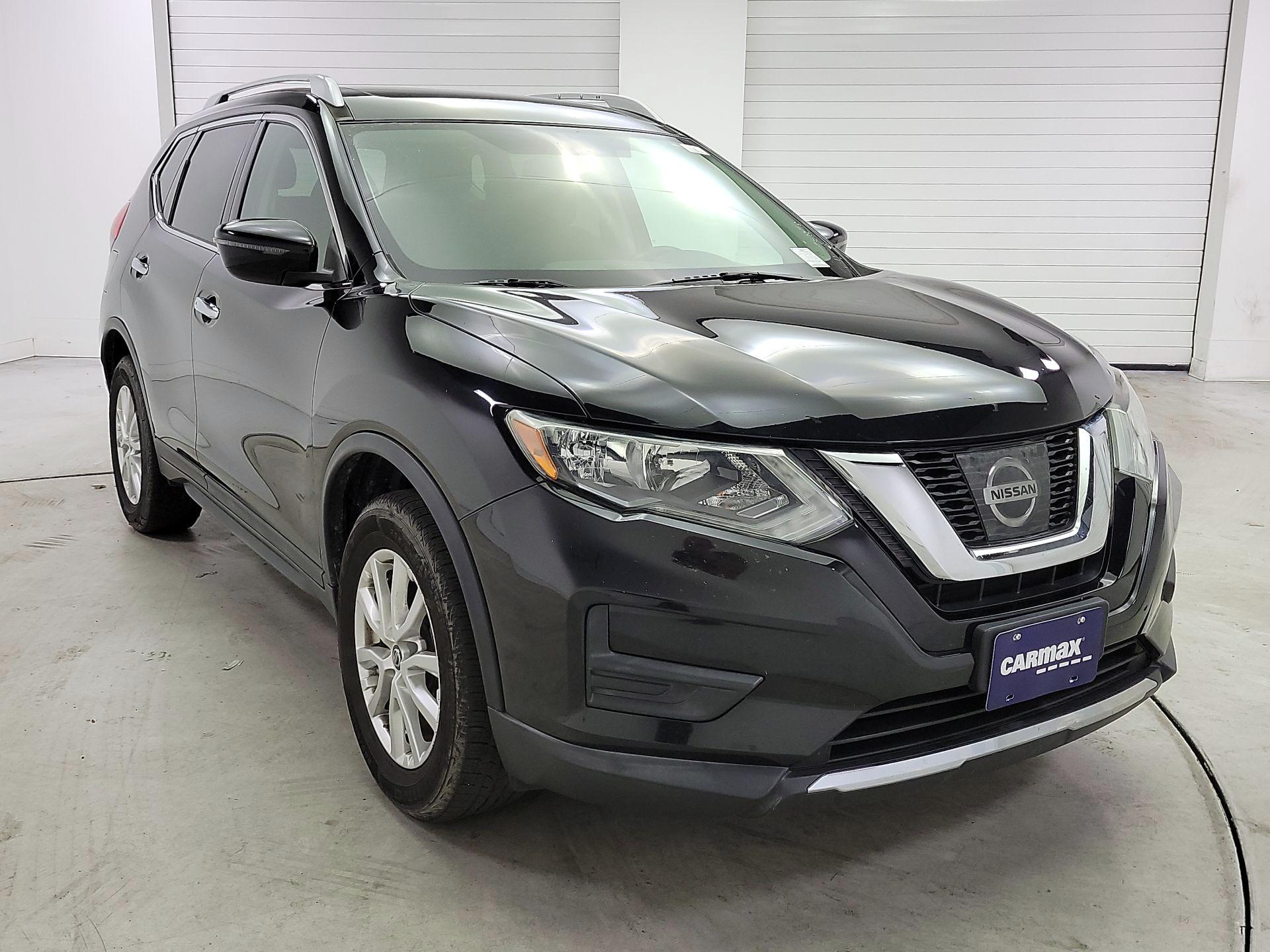 Thumbnail: 2017 Nissan Rogue - 1