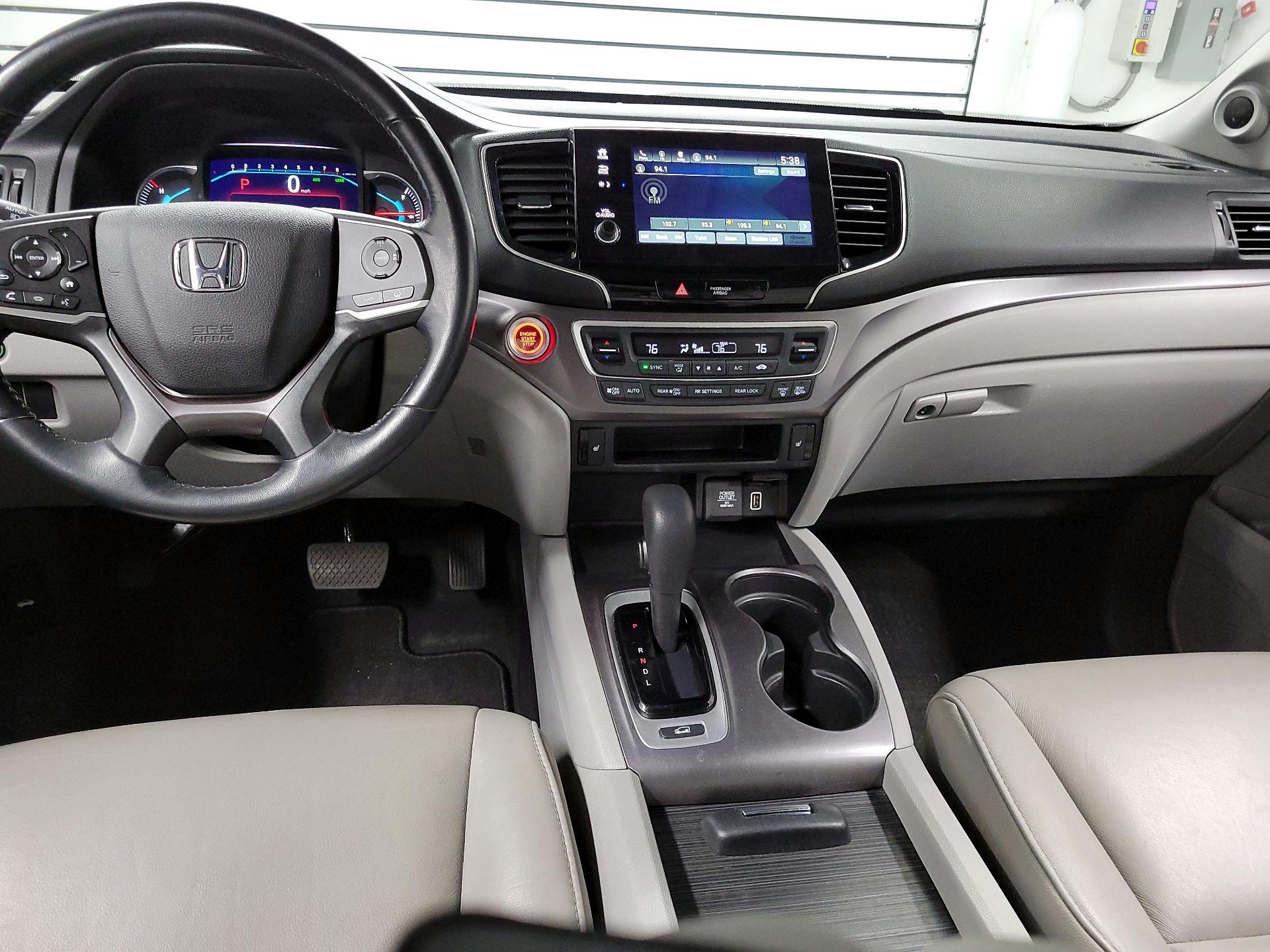 Thumbnail: 2019 Honda Pilot - 9