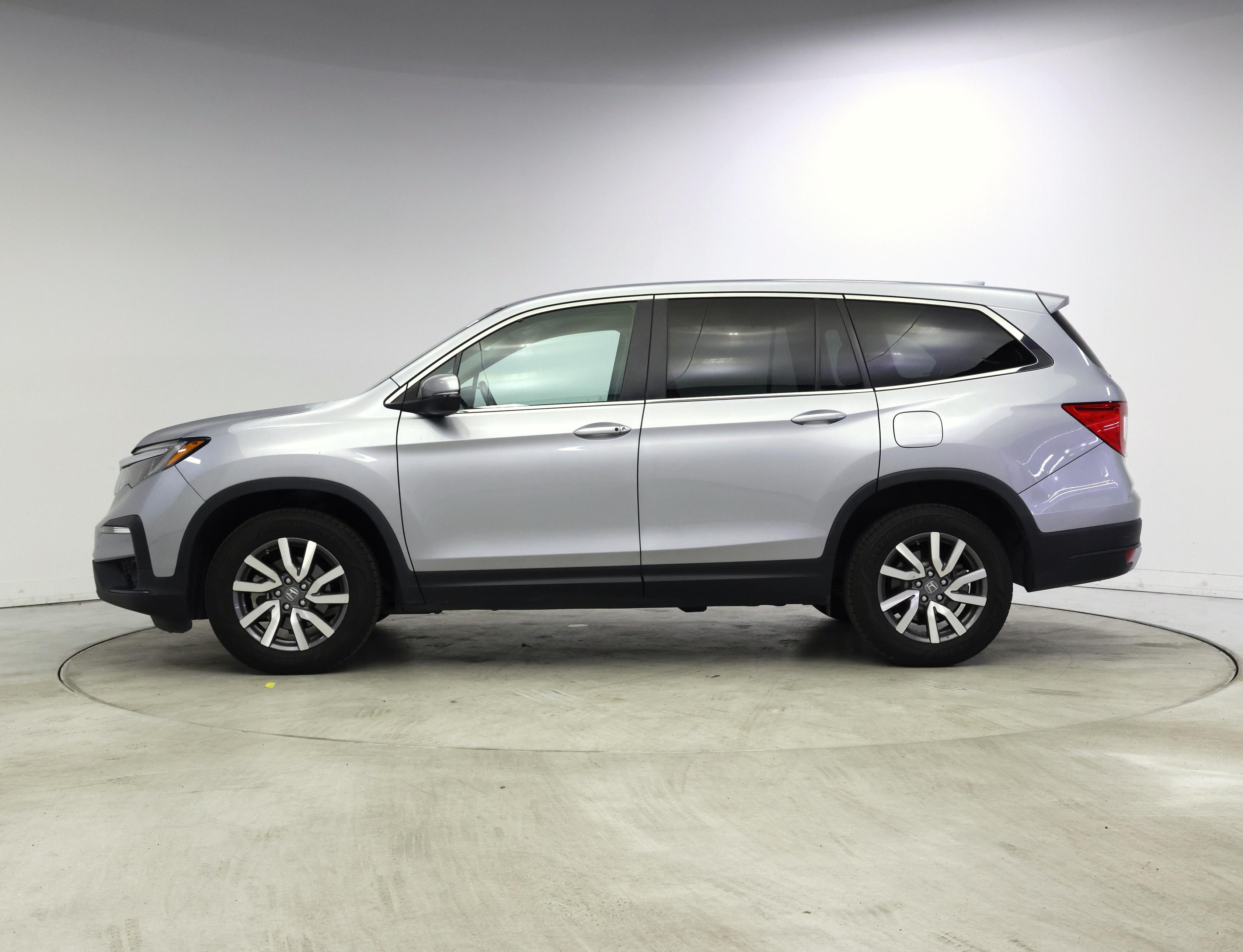 Thumbnail: 2019 Honda Pilot - 3