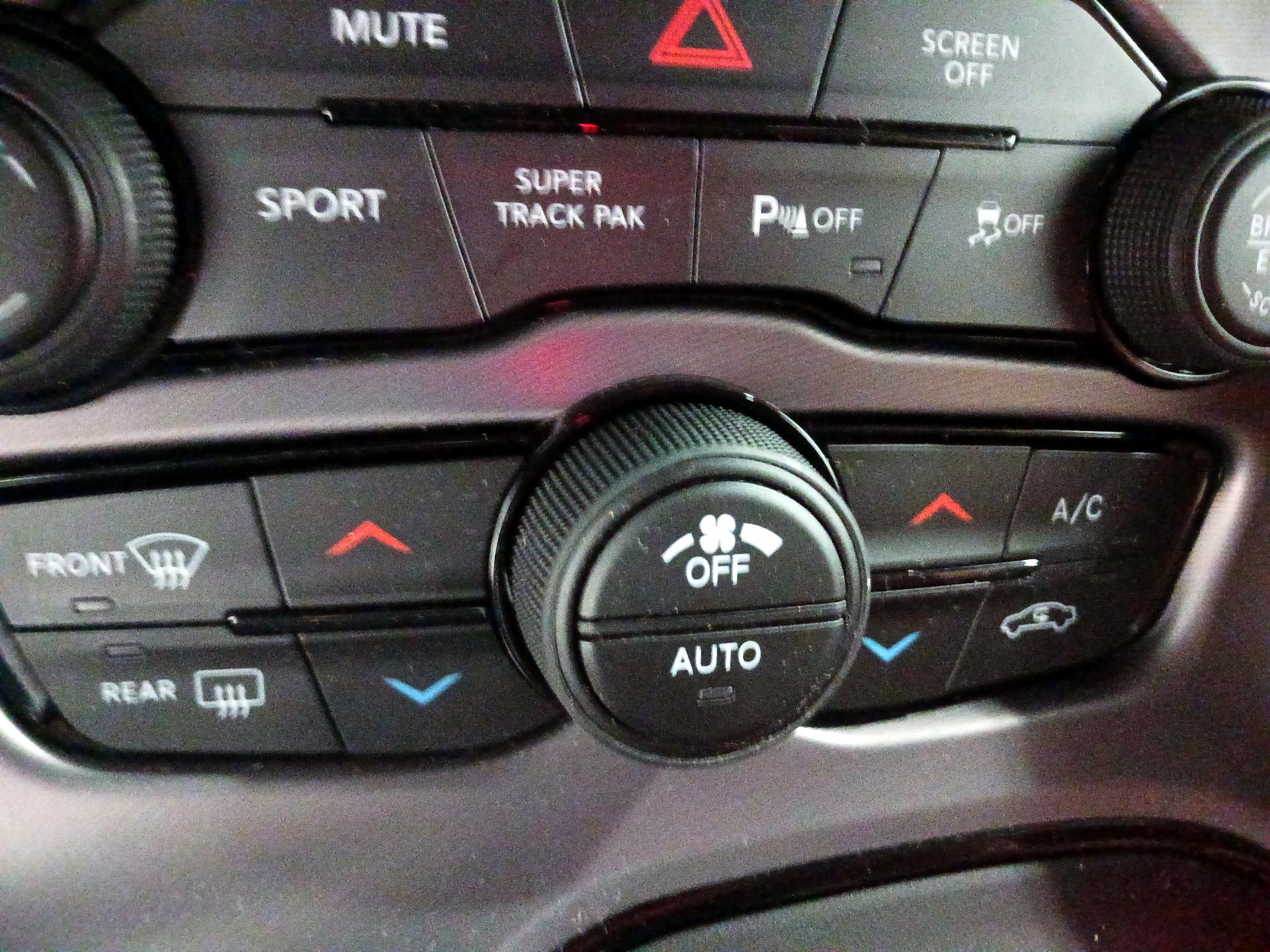 Thumbnail: 2021 Dodge Challenger - 14