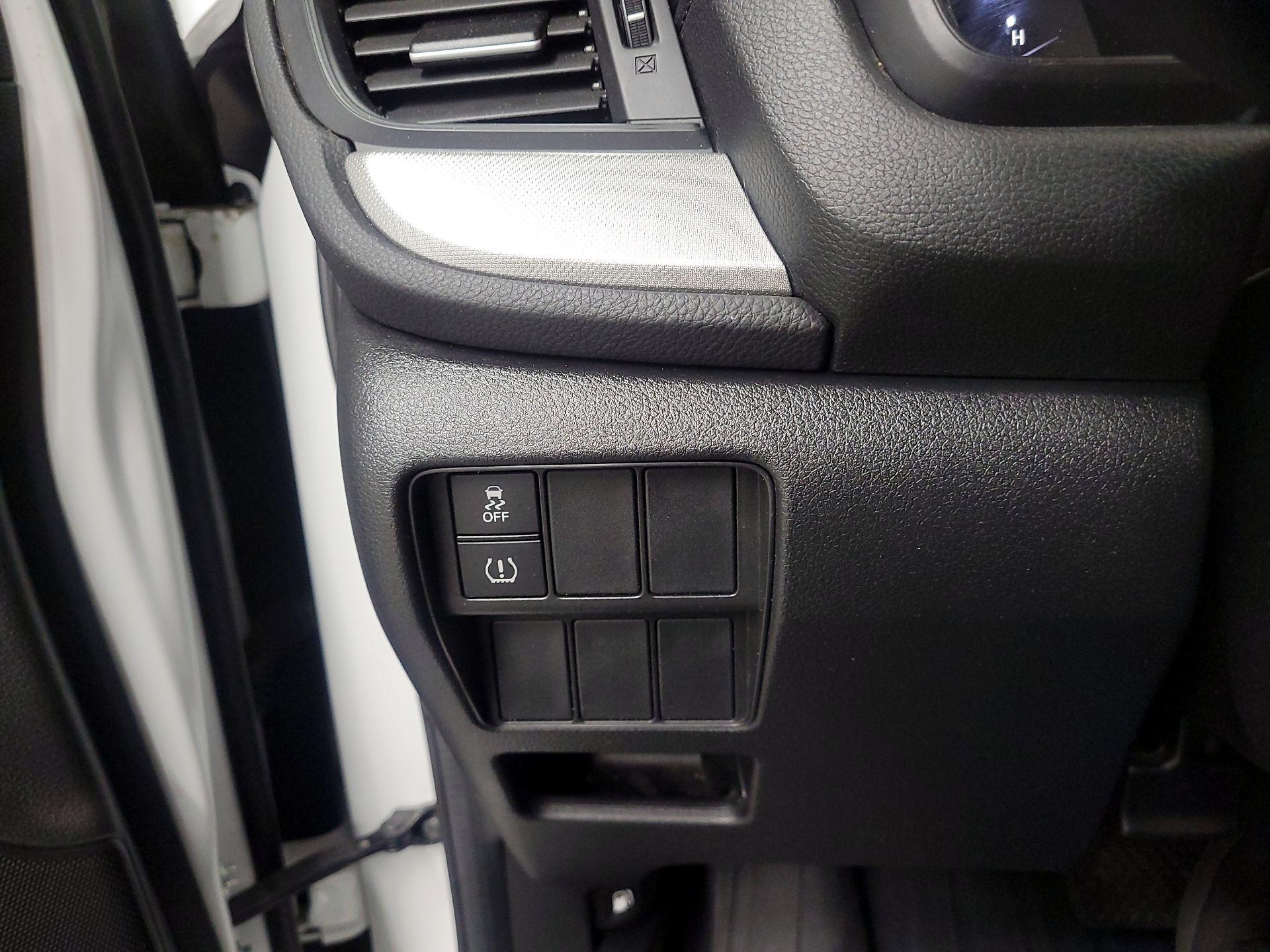 Thumbnail: 2019 Honda CR-V - 13