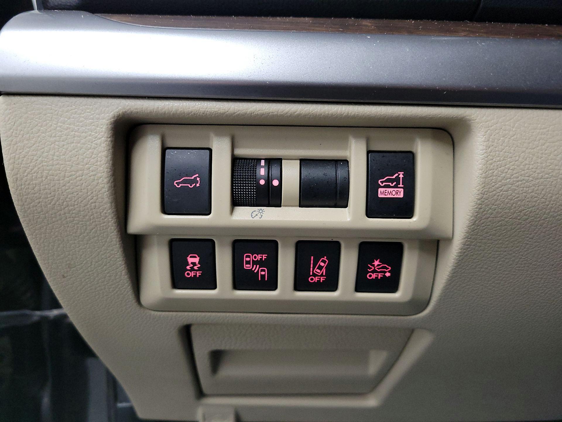 Thumbnail: 2018 Subaru Outback - 13