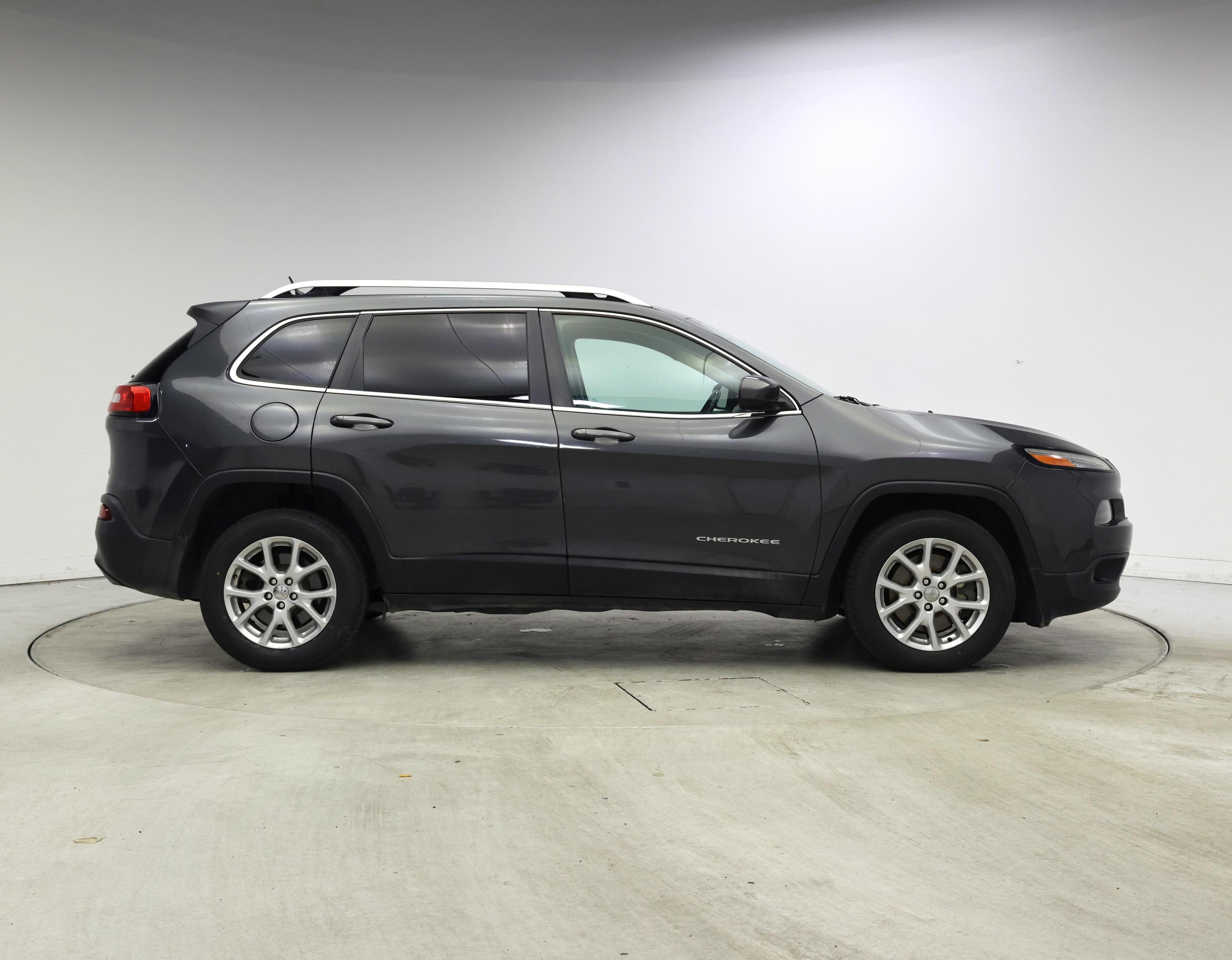 Thumbnail: 2015 Jeep Cherokee - 7