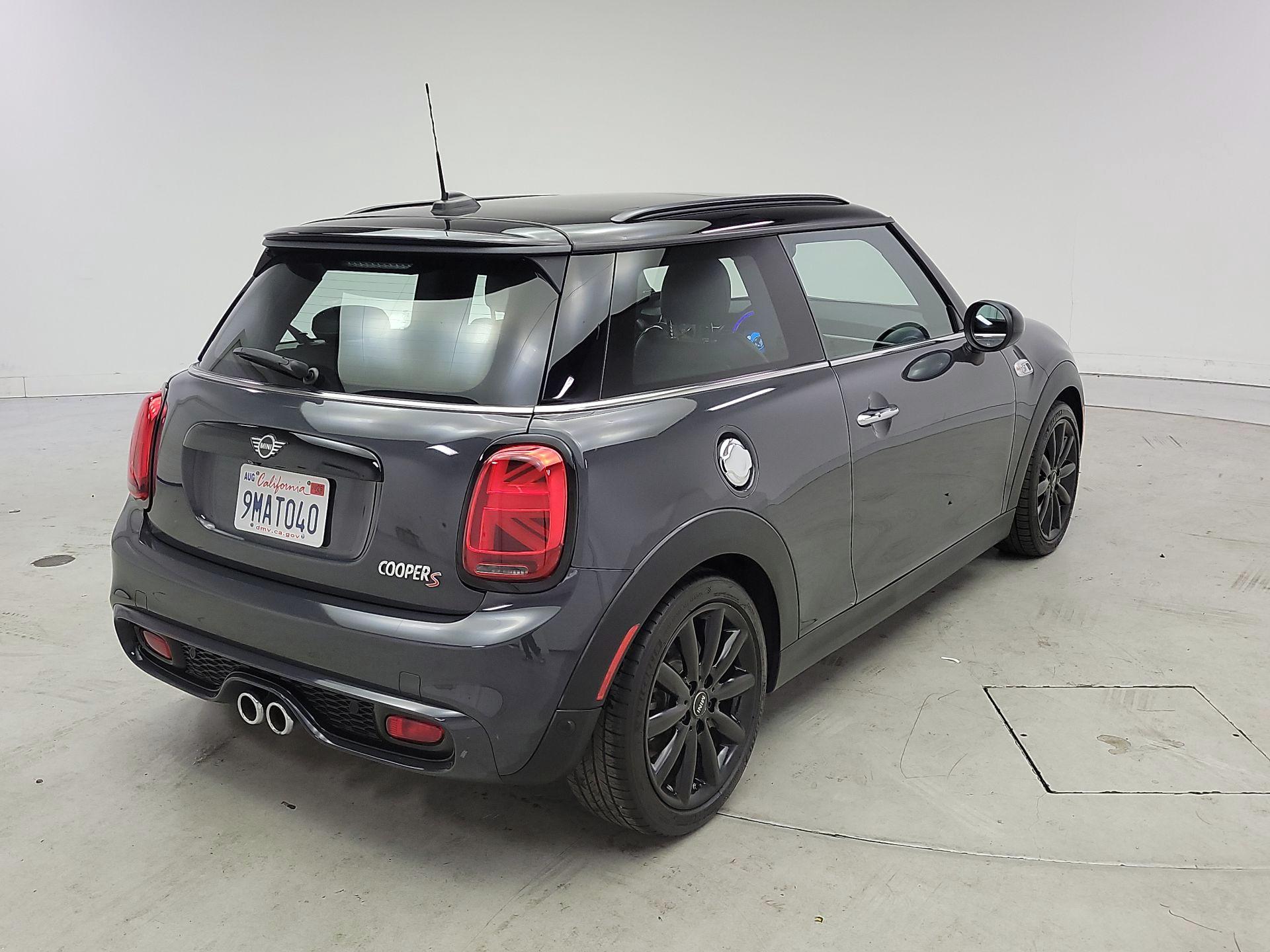 Thumbnail: 2019 MINI Cooper Hardtop - 5
