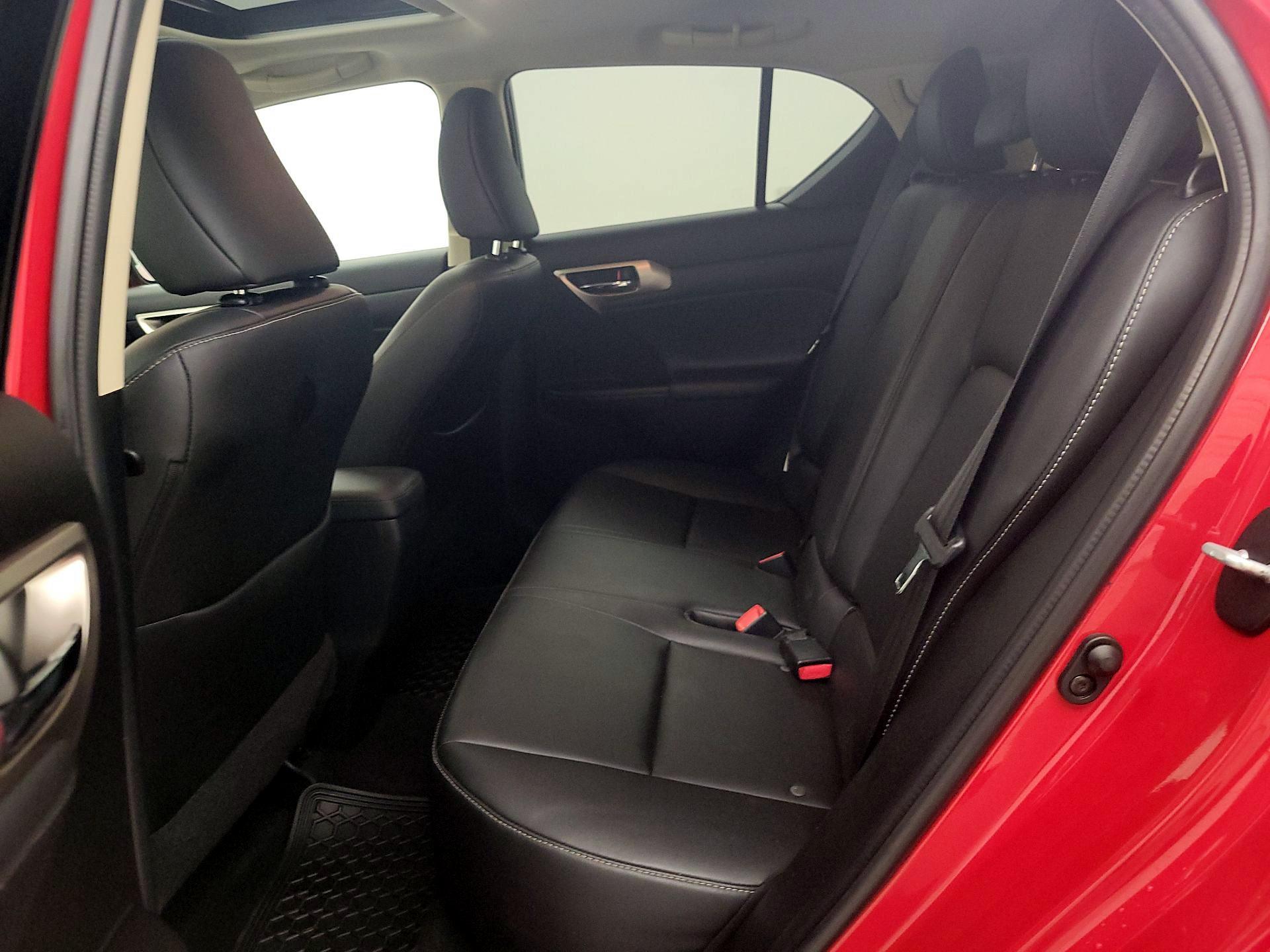 Thumbnail: 2016 Lexus CT - 19