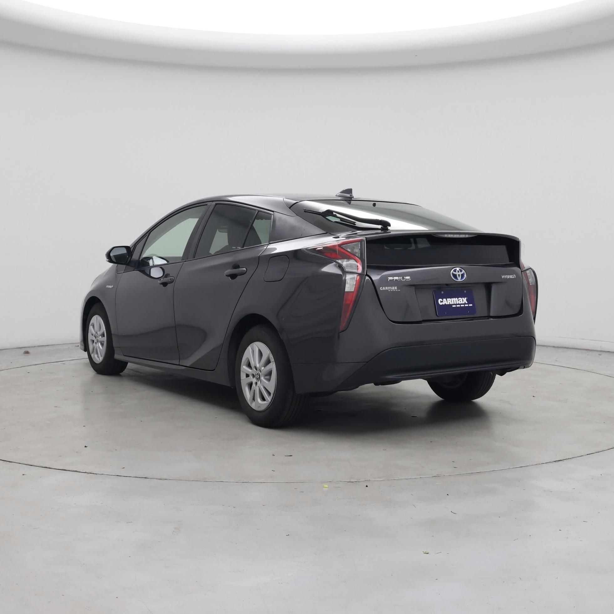 Thumbnail: 2017 Toyota Prius - 2