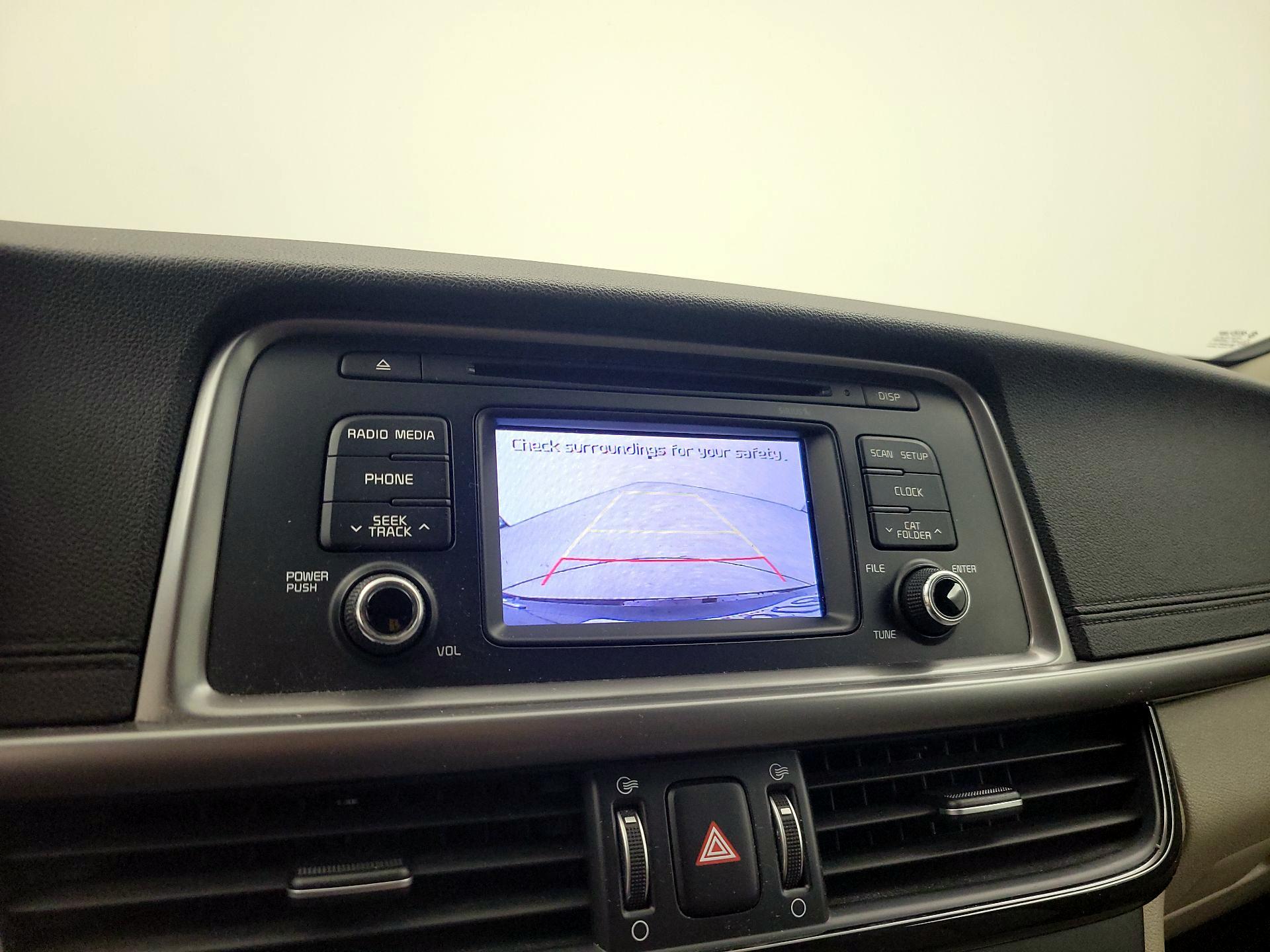 Thumbnail: 2016 Kia Optima - 14