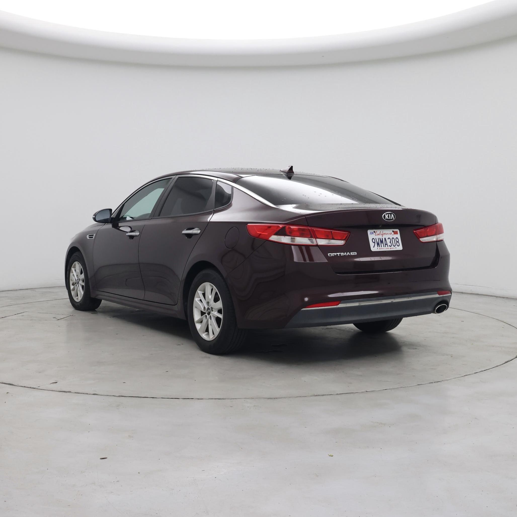 Thumbnail: 2016 Kia Optima - 2