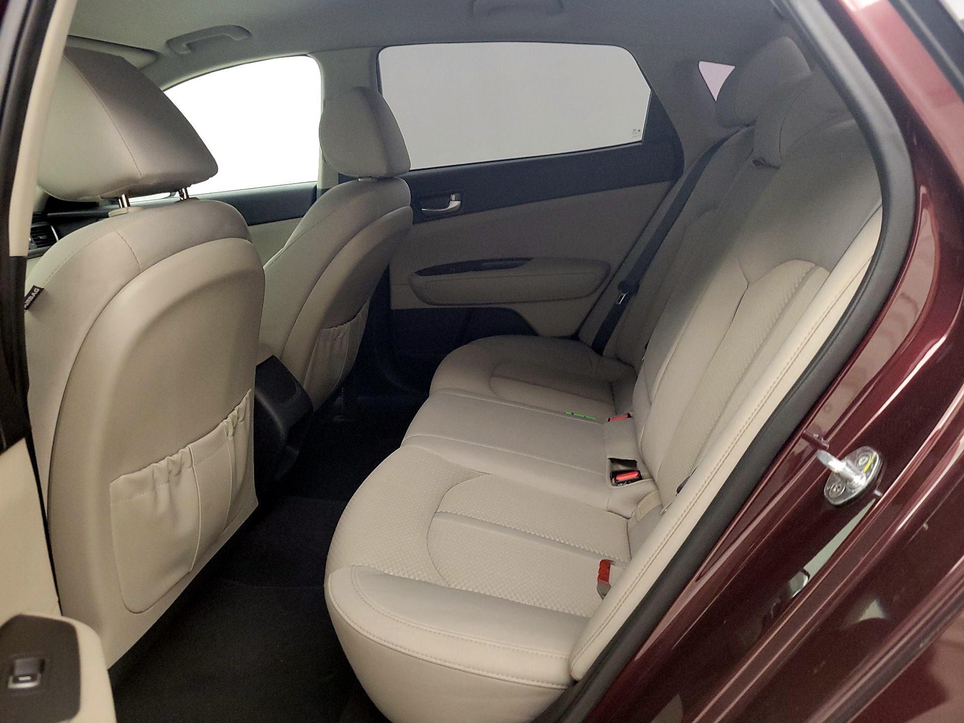 Thumbnail: 2016 Kia Optima - 19