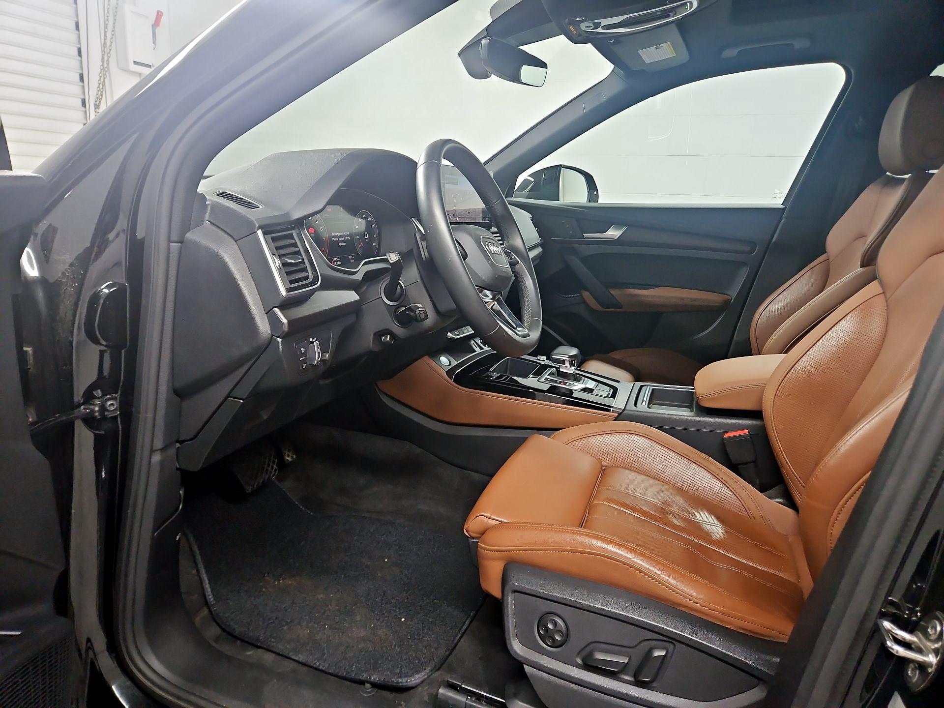 Thumbnail: 2022 Audi Q5 - 11
