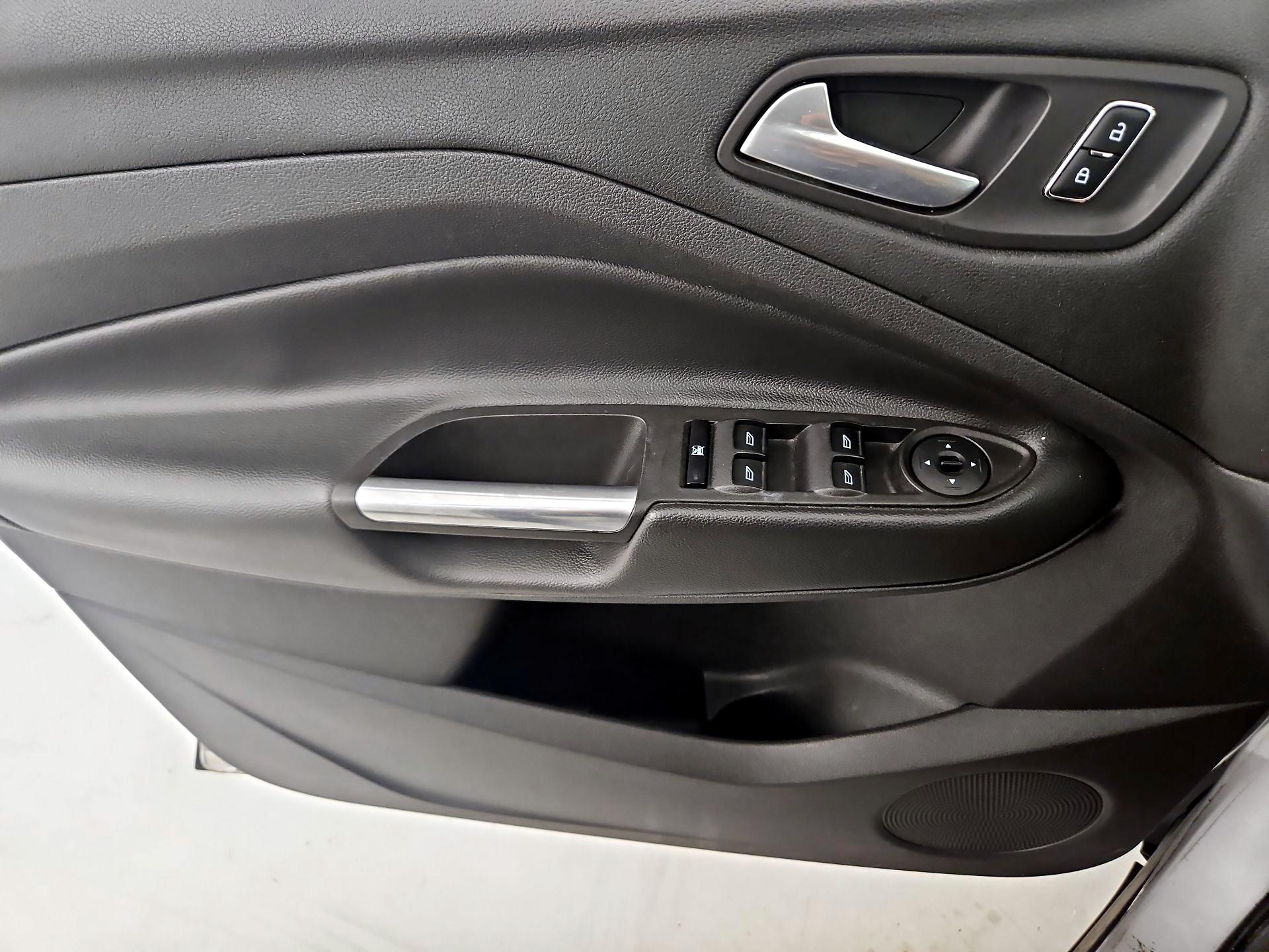 Thumbnail: 2013 Ford Escape - 12