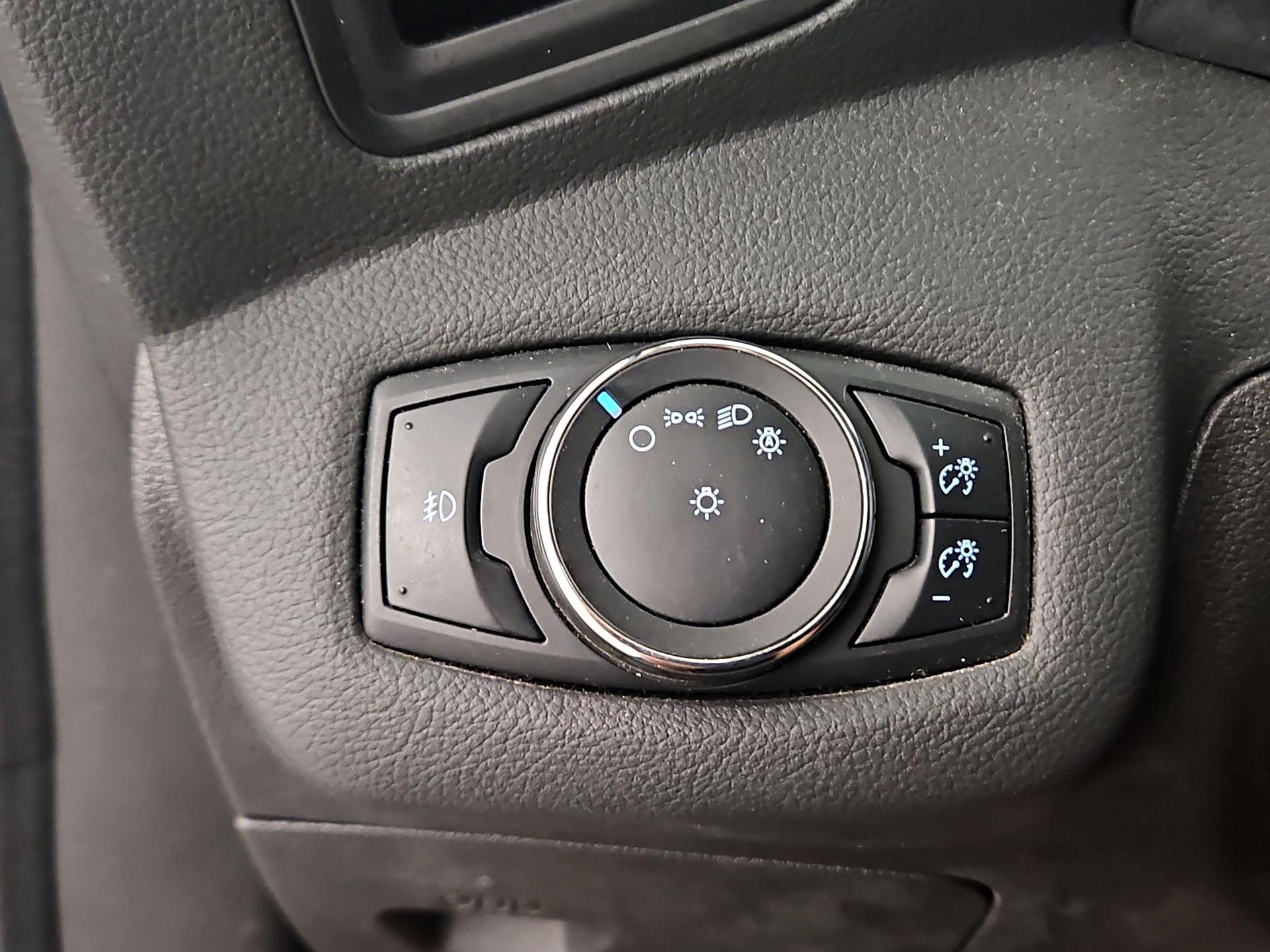 Thumbnail: 2013 Ford Escape - 13