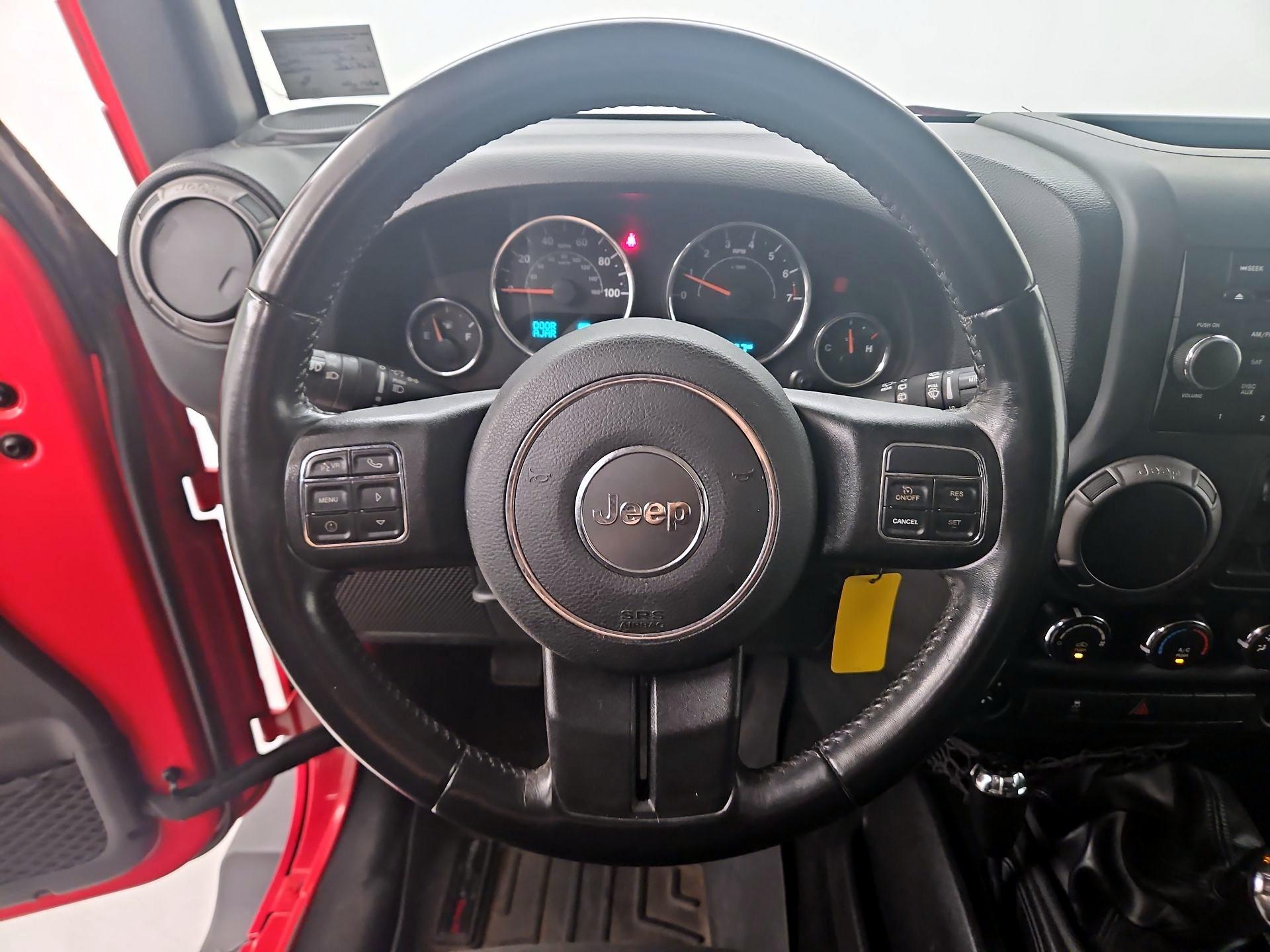 Thumbnail: 2016 Jeep Wrangler - 10