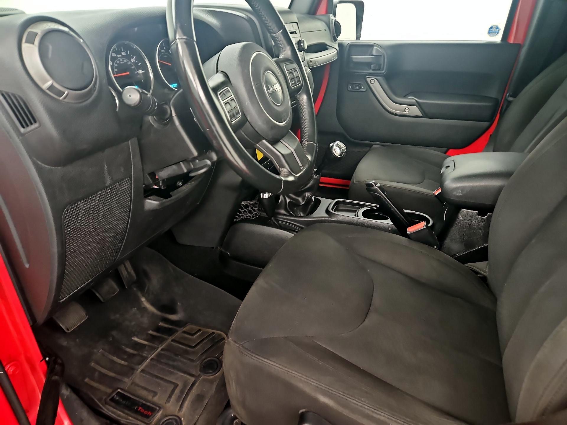 Thumbnail: 2016 Jeep Wrangler - 11