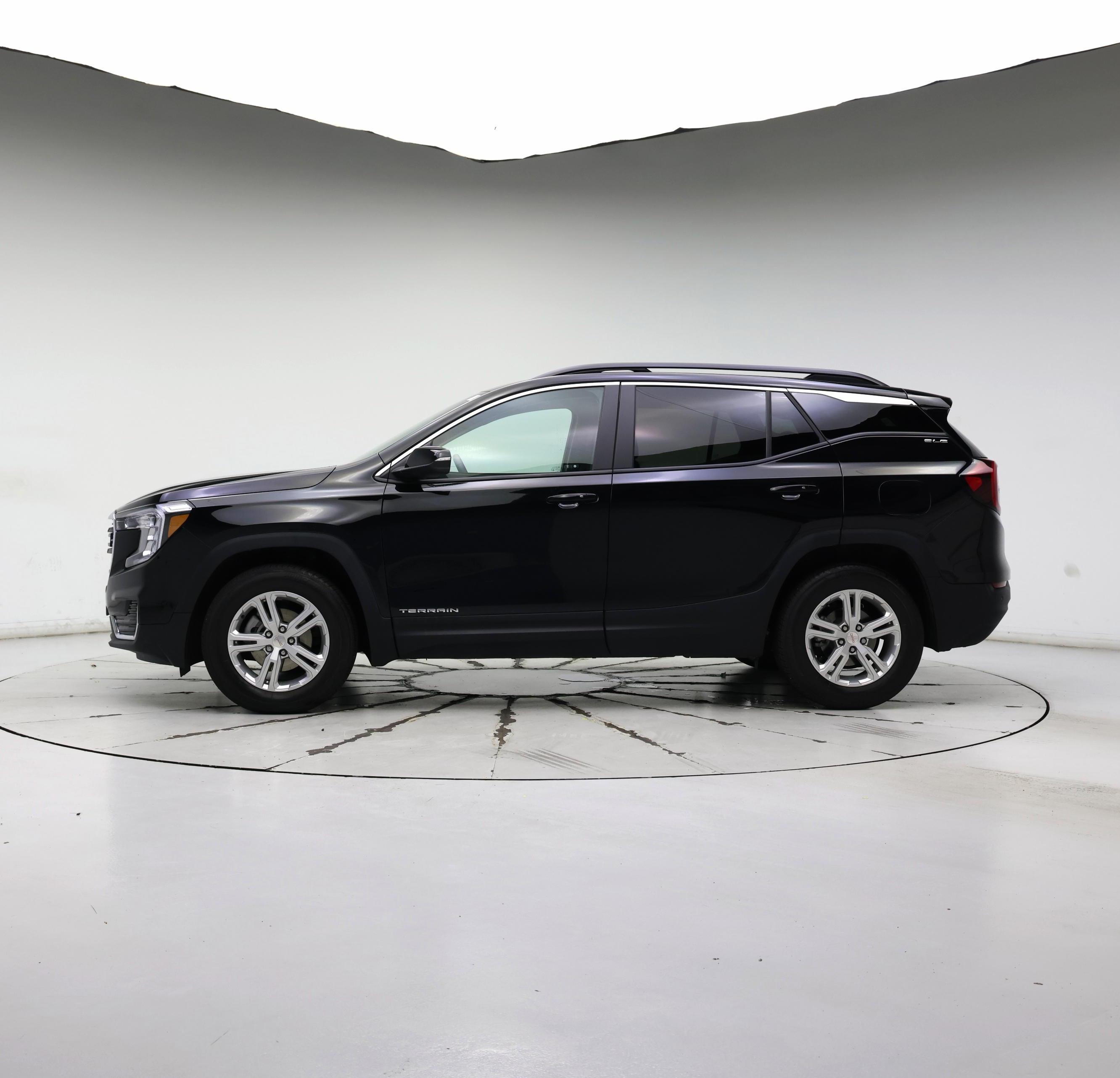 Thumbnail: 2022 GMC Terrain - 3