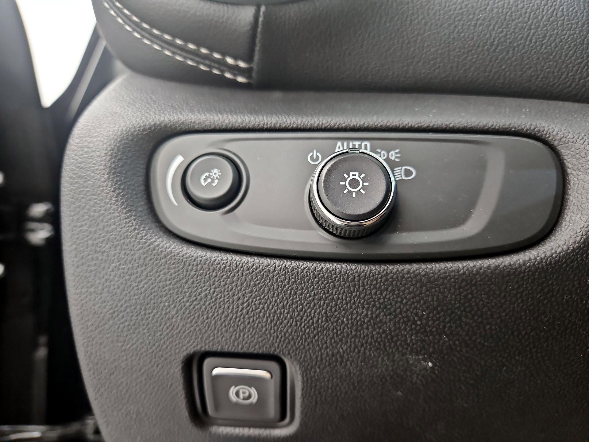 Thumbnail: 2023 Chevrolet Blazer - 13