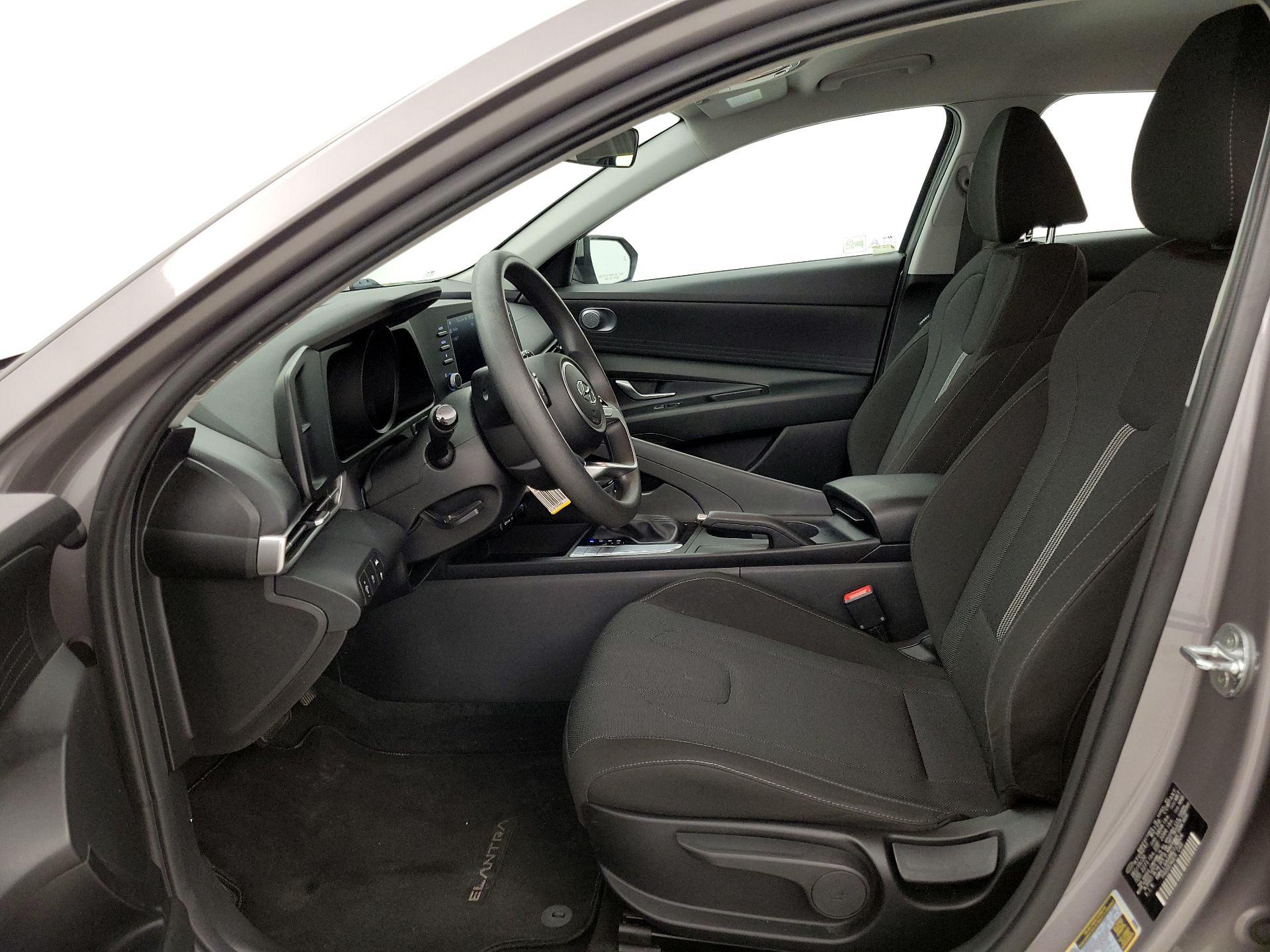 Thumbnail: 2021 Hyundai Elantra - 11