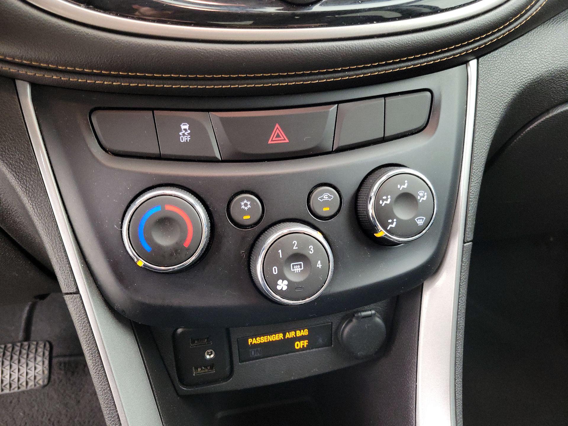 Thumbnail: 2019 Chevrolet Trax - 16