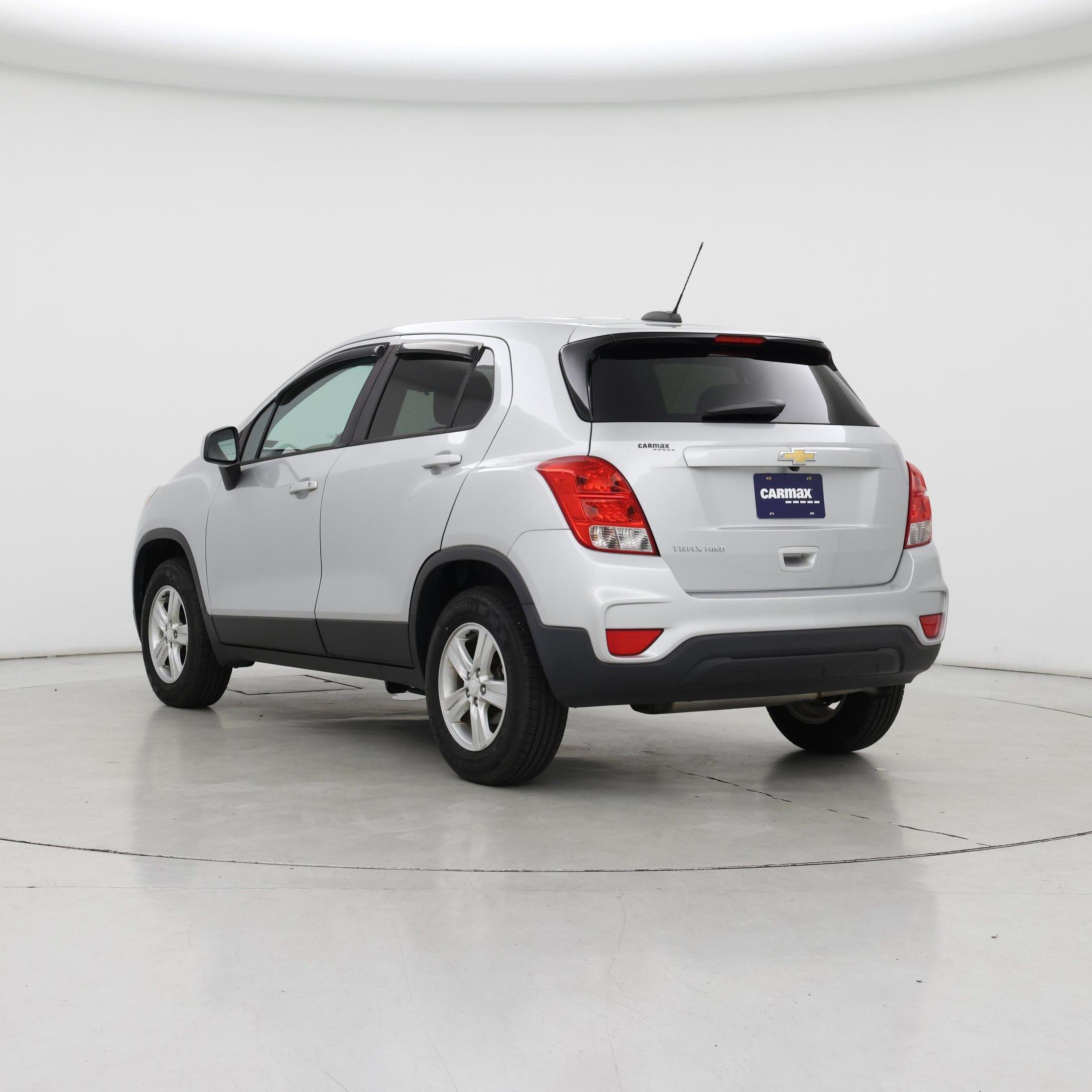 Thumbnail: 2019 Chevrolet Trax - 2