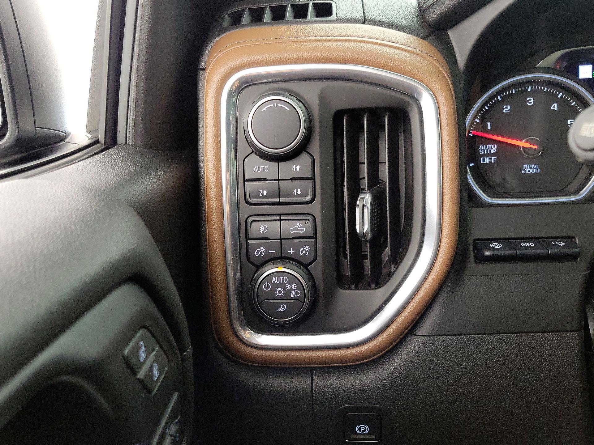 Thumbnail: 2019 Chevrolet Silverado 1500 - 13