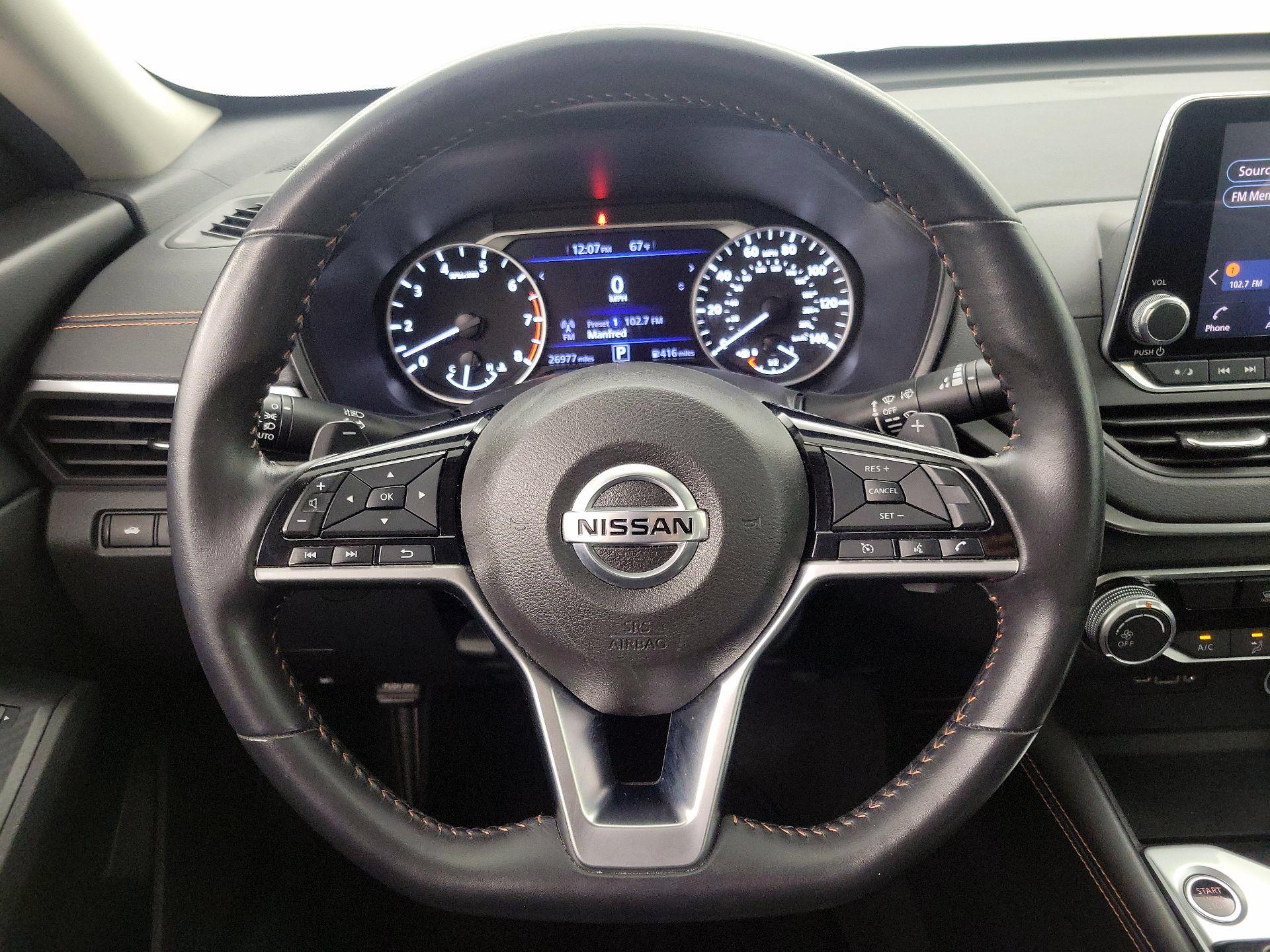 Thumbnail: 2020 Nissan Altima - 10