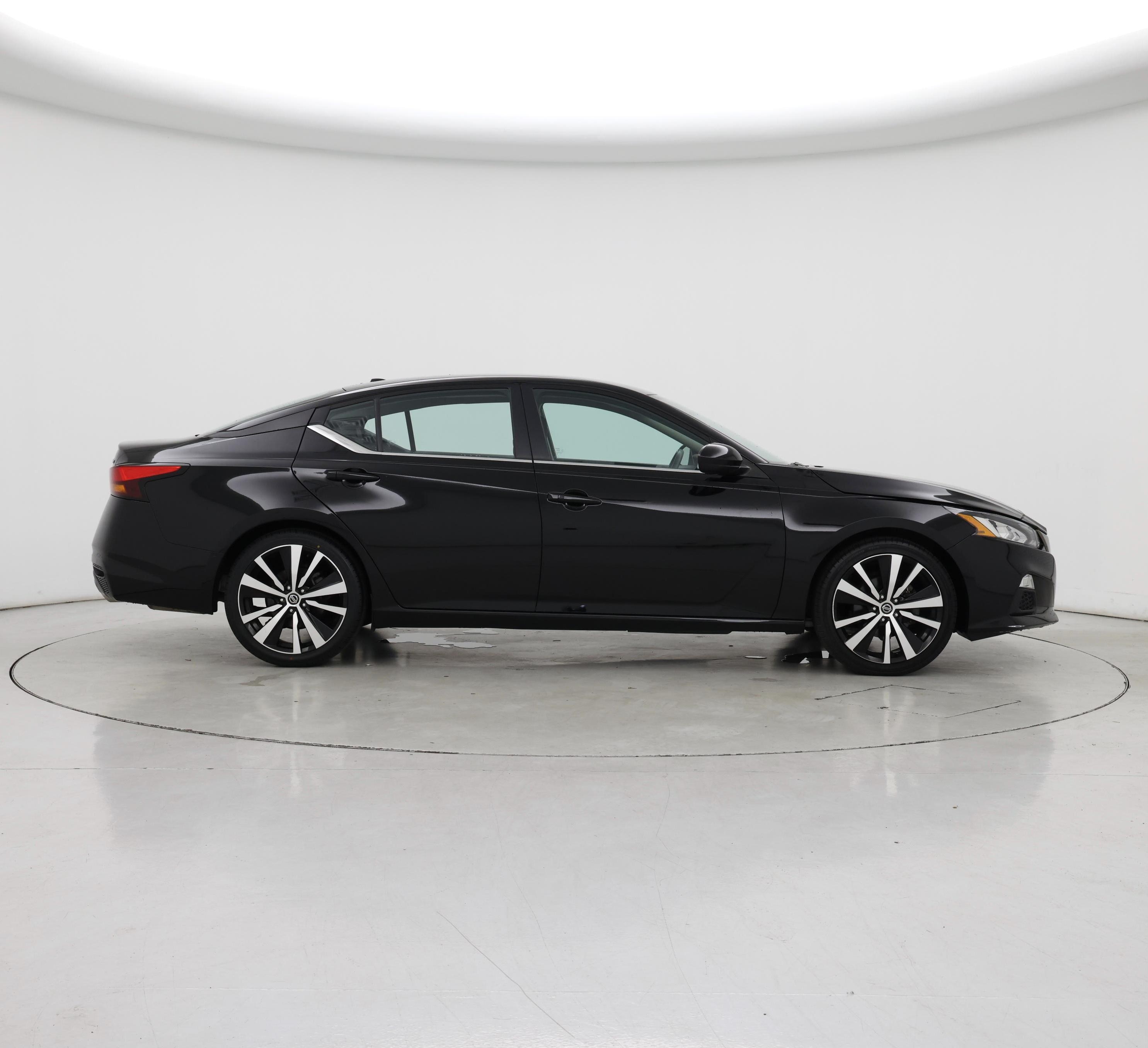 Thumbnail: 2020 Nissan Altima - 7