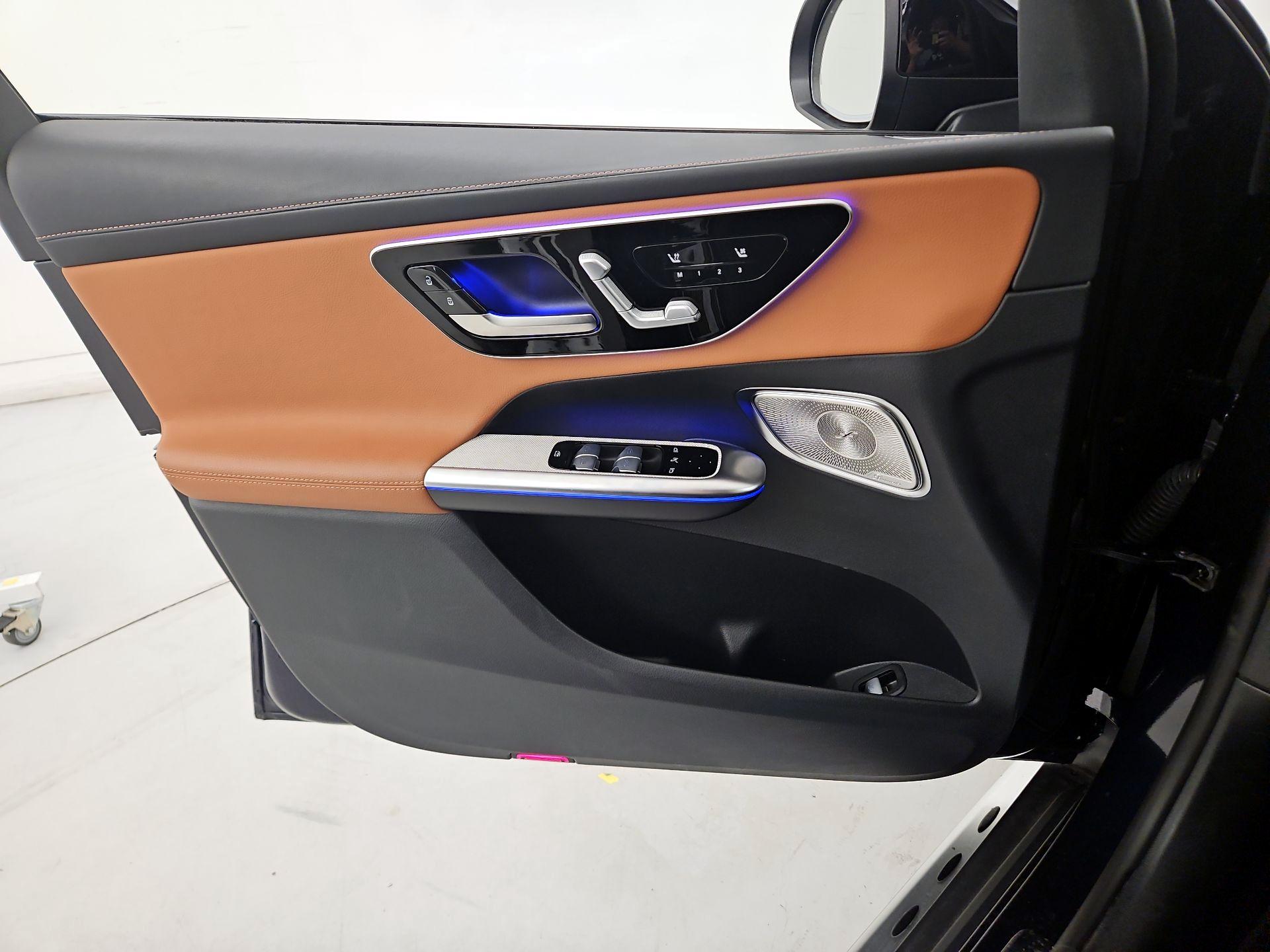 Thumbnail: 2023 Mercedes-Benz GLC - 12