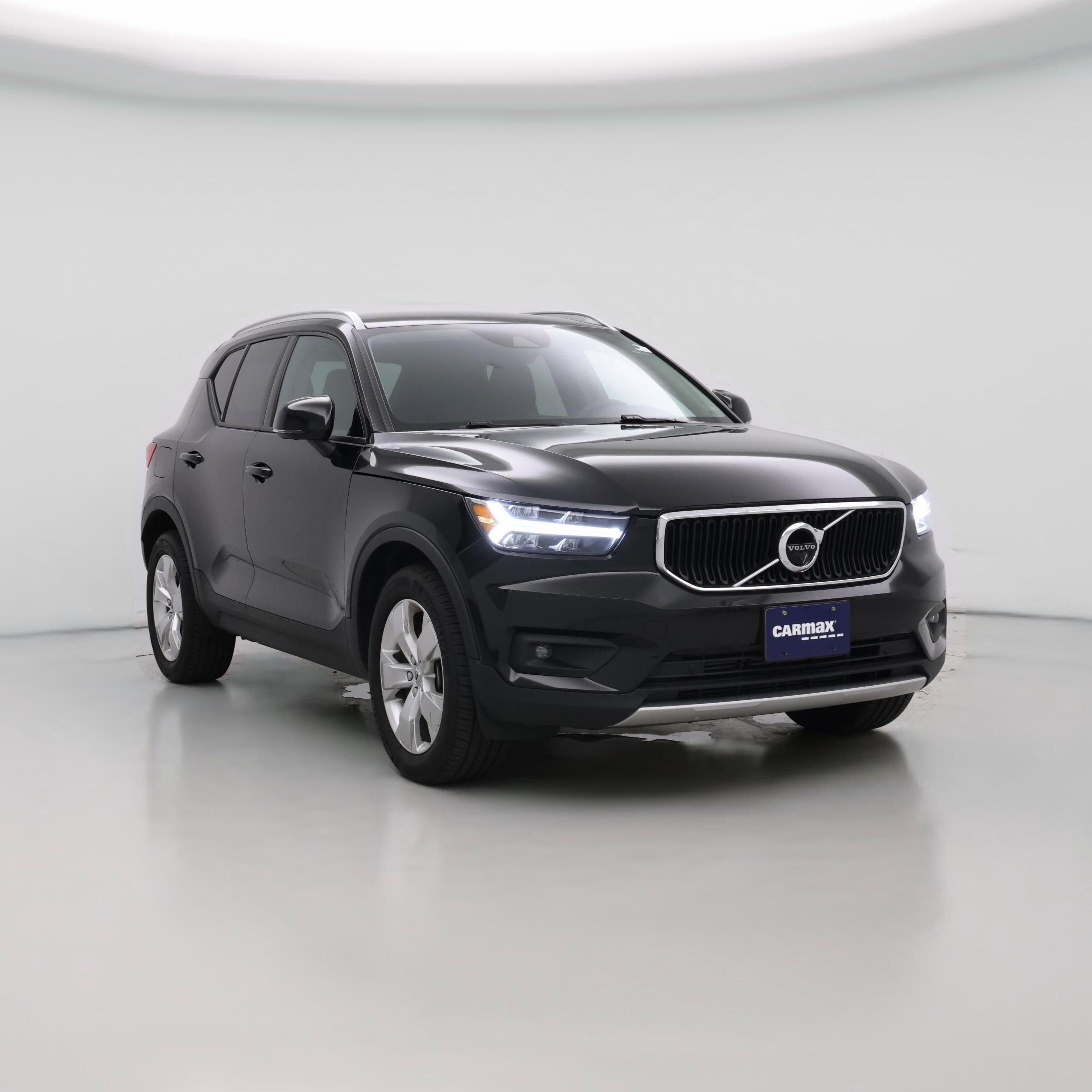 Thumbnail: 2022 Volvo XC40 - 1