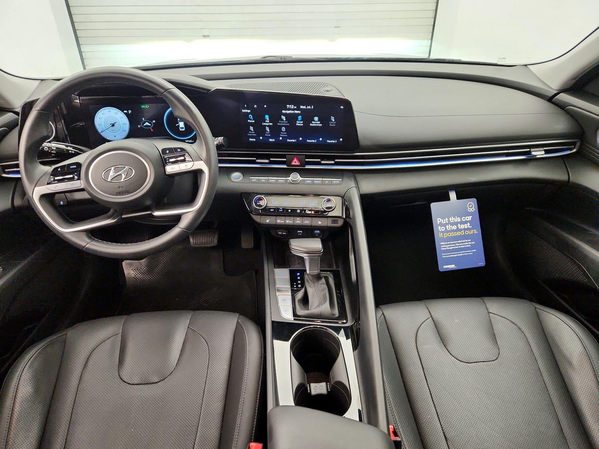Thumbnail: 2022 Hyundai Elantra - 9