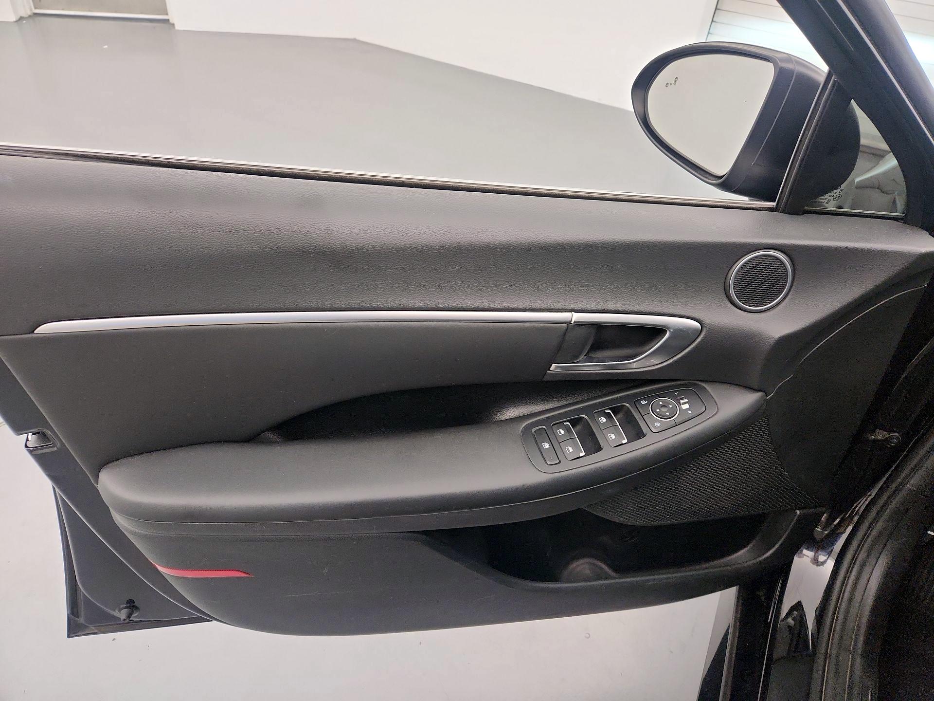 Thumbnail: 2021 Hyundai Sonata - 12