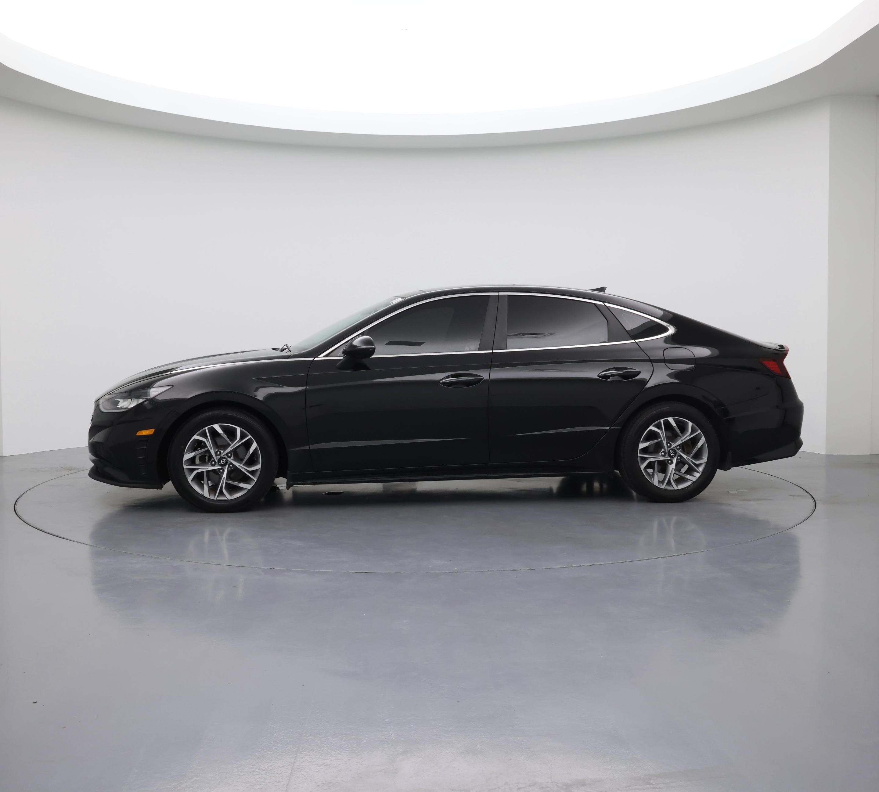 Thumbnail: 2021 Hyundai Sonata - 3