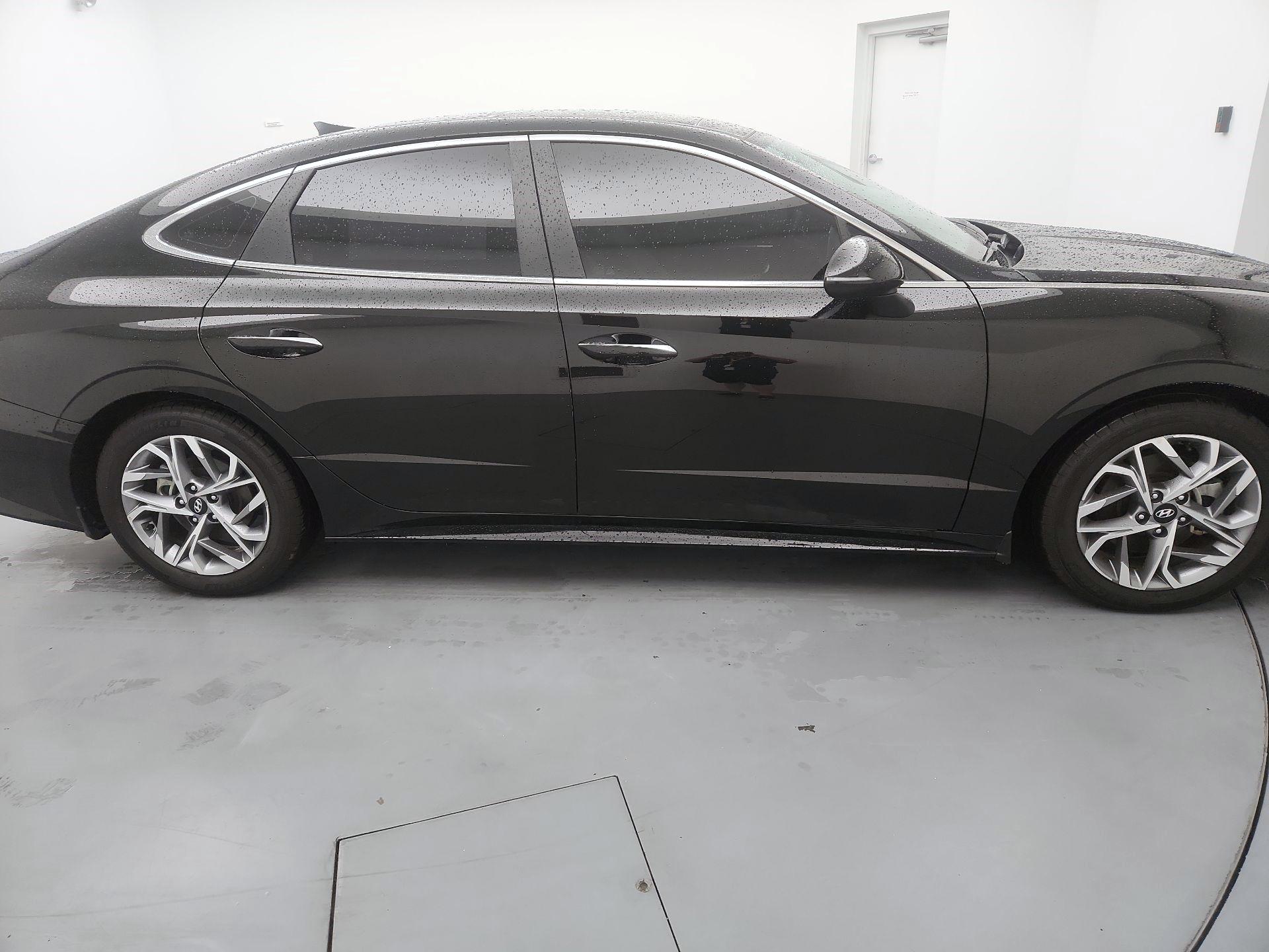 Thumbnail: 2023 Hyundai Sonata - 4