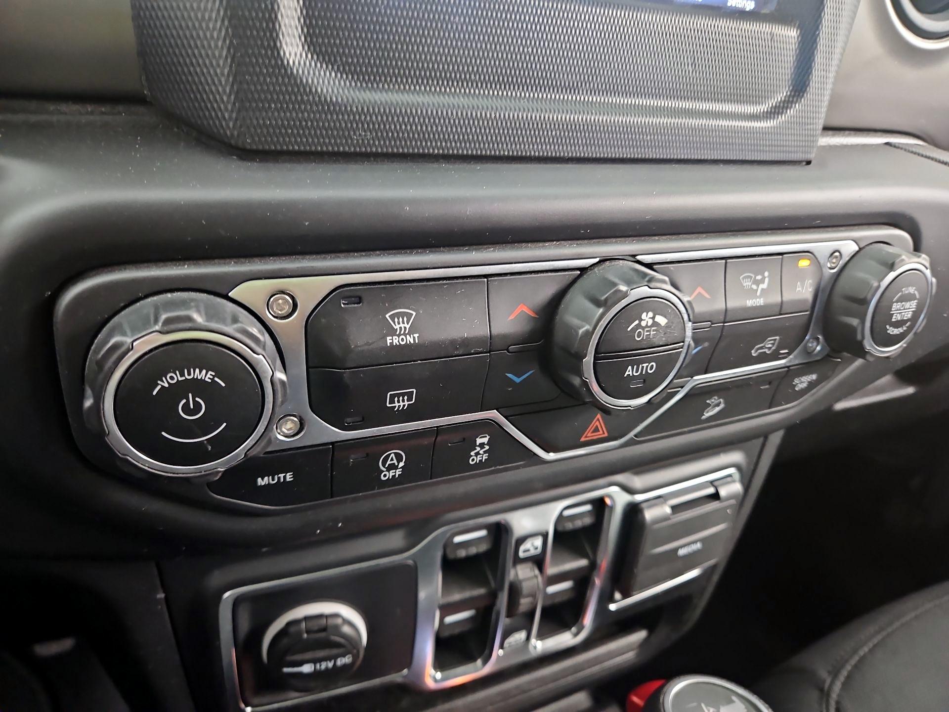 Thumbnail: 2021 Jeep Wrangler - 16