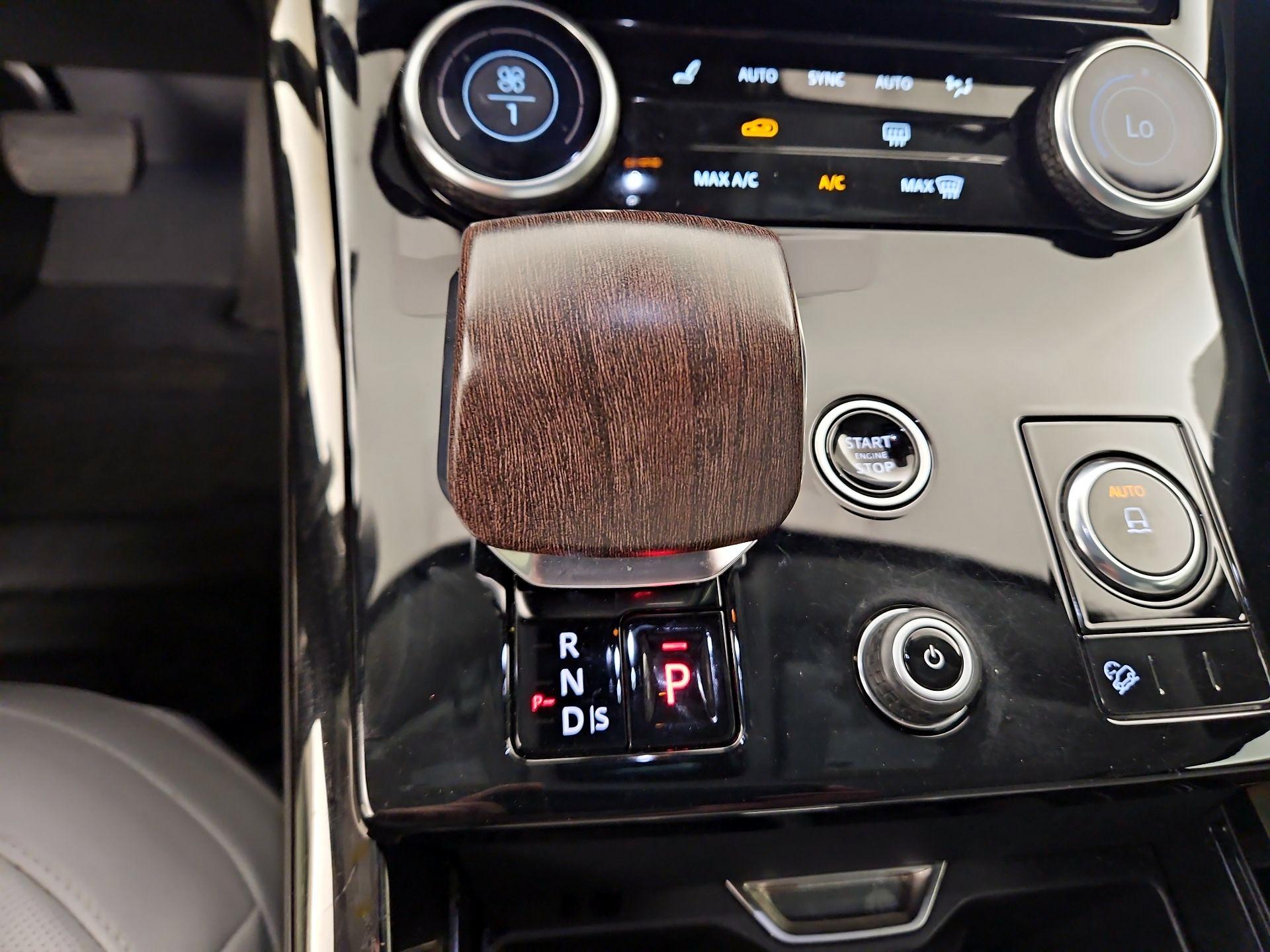 Thumbnail: 2023 Land Rover Range Rover Sport - 18