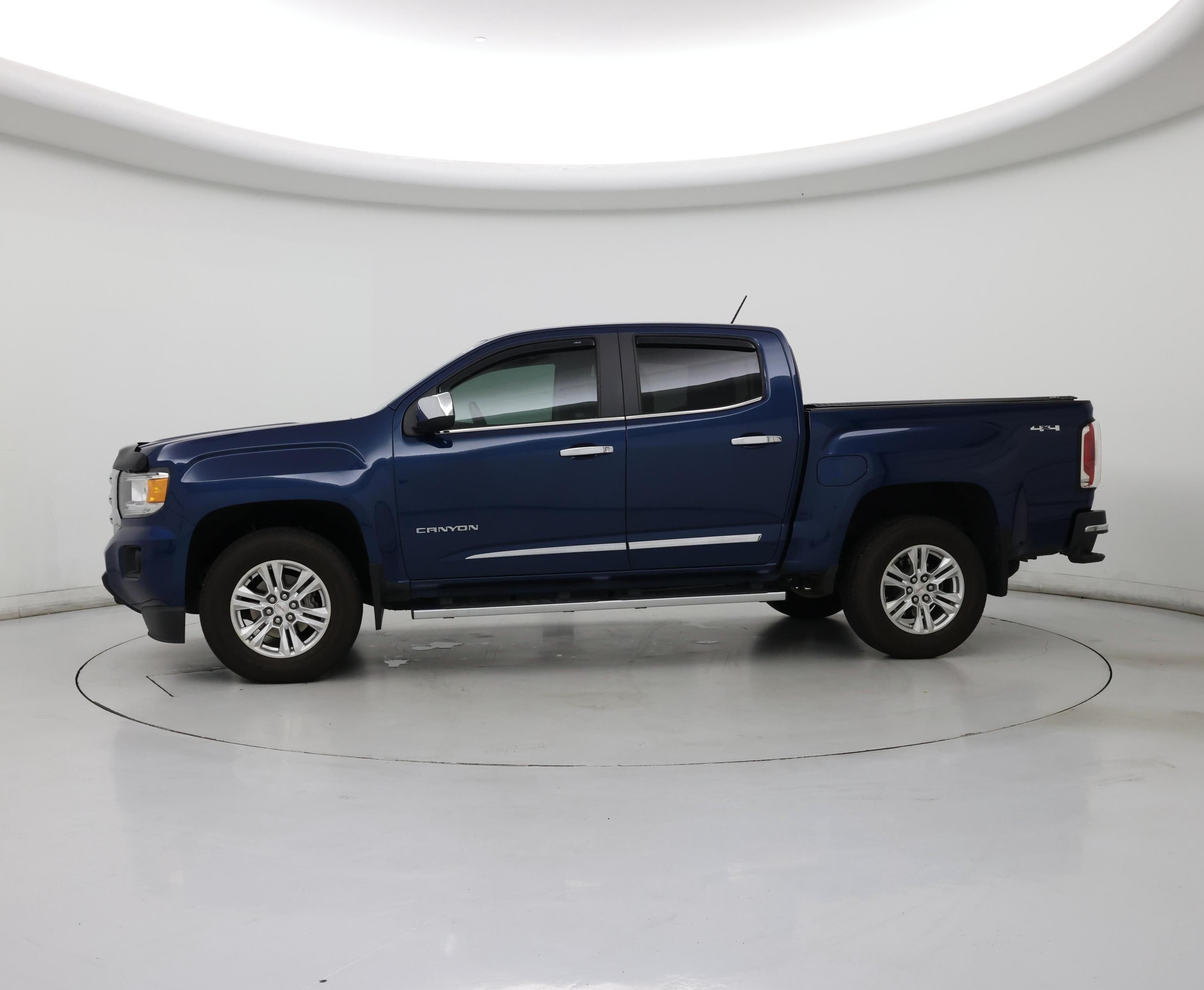 Thumbnail: 2020 GMC Canyon - 3