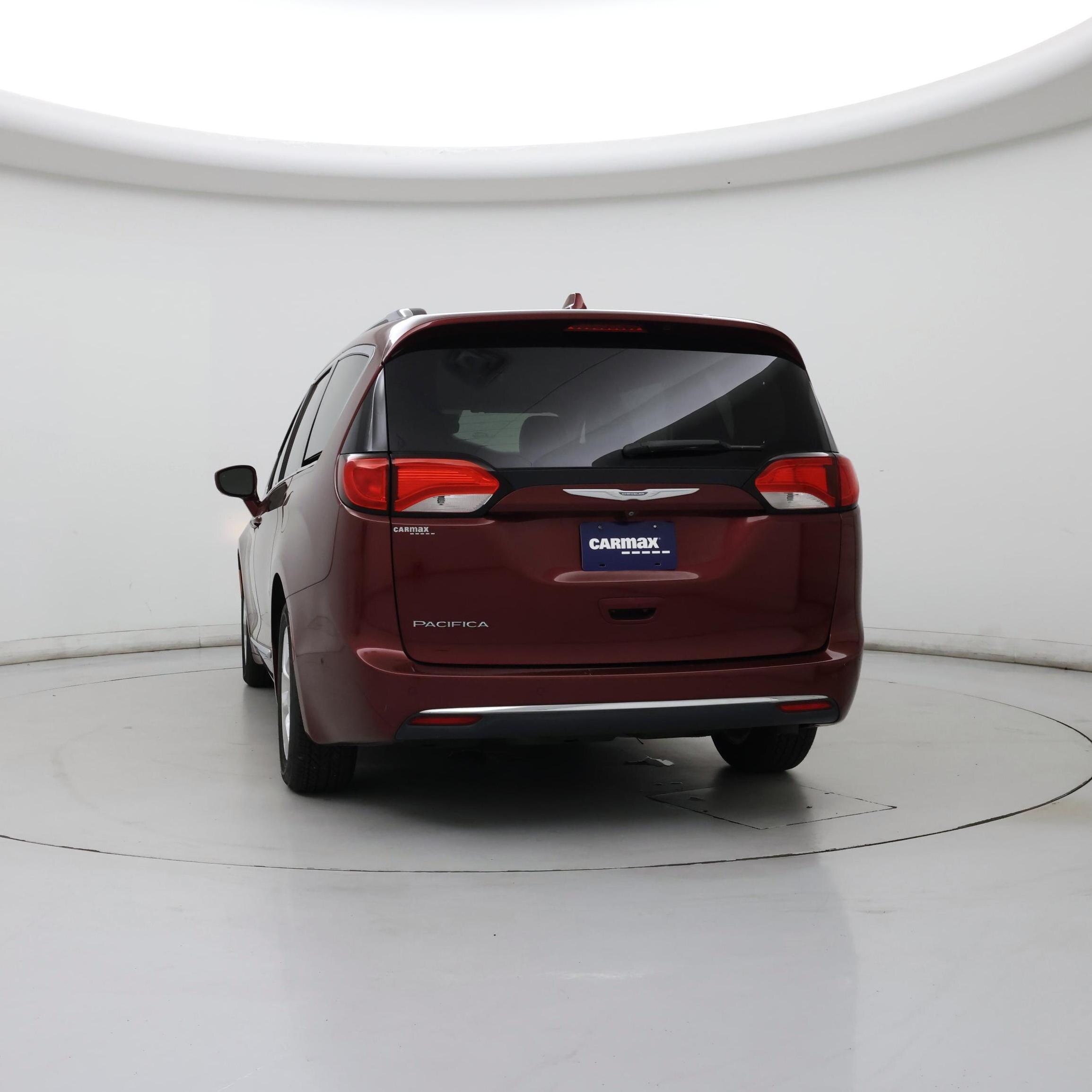 Thumbnail: 2018 Chrysler Pacifica - 6