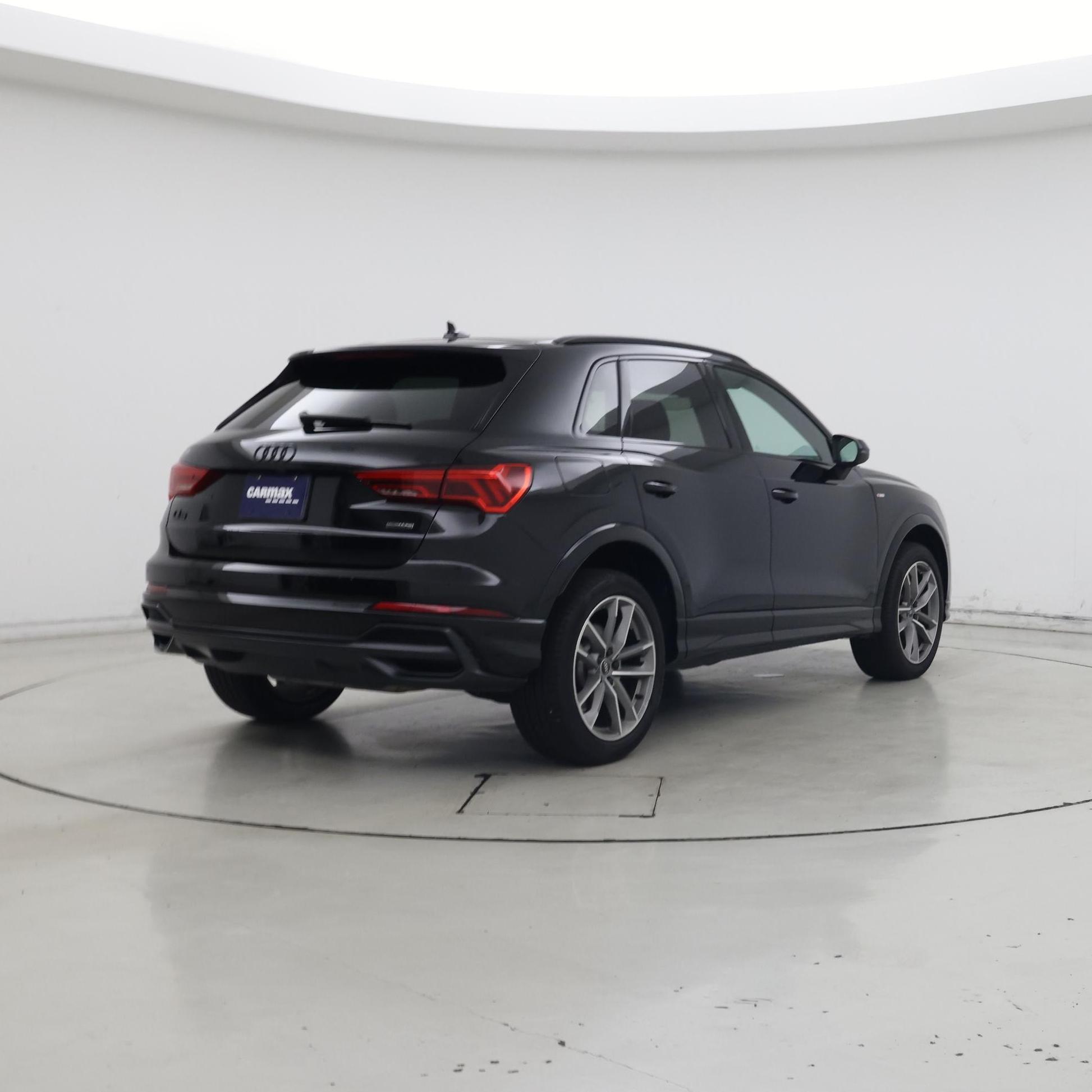 Thumbnail: 2022 Audi Q3 - 8