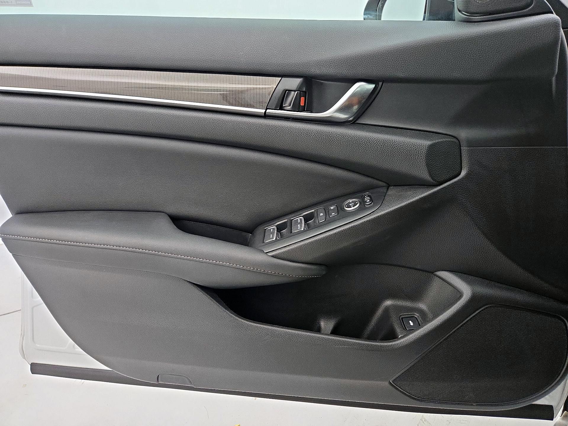 Thumbnail: 2022 Honda Accord - 12