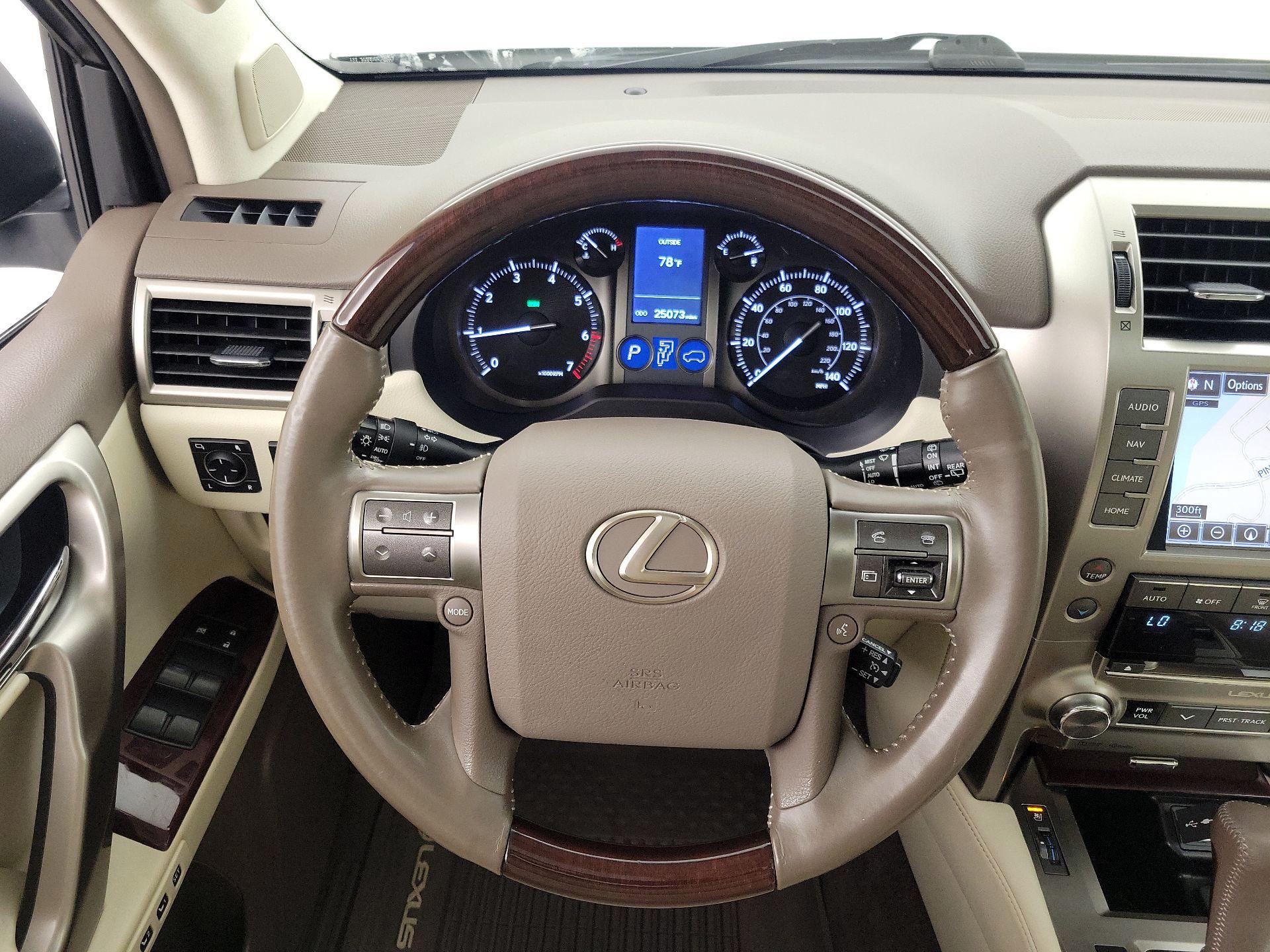 Thumbnail: 2019 Lexus GX - 10