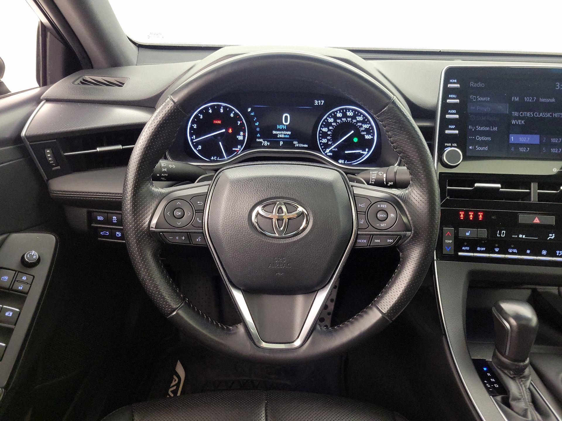 Thumbnail: 2021 Toyota Avalon - 10