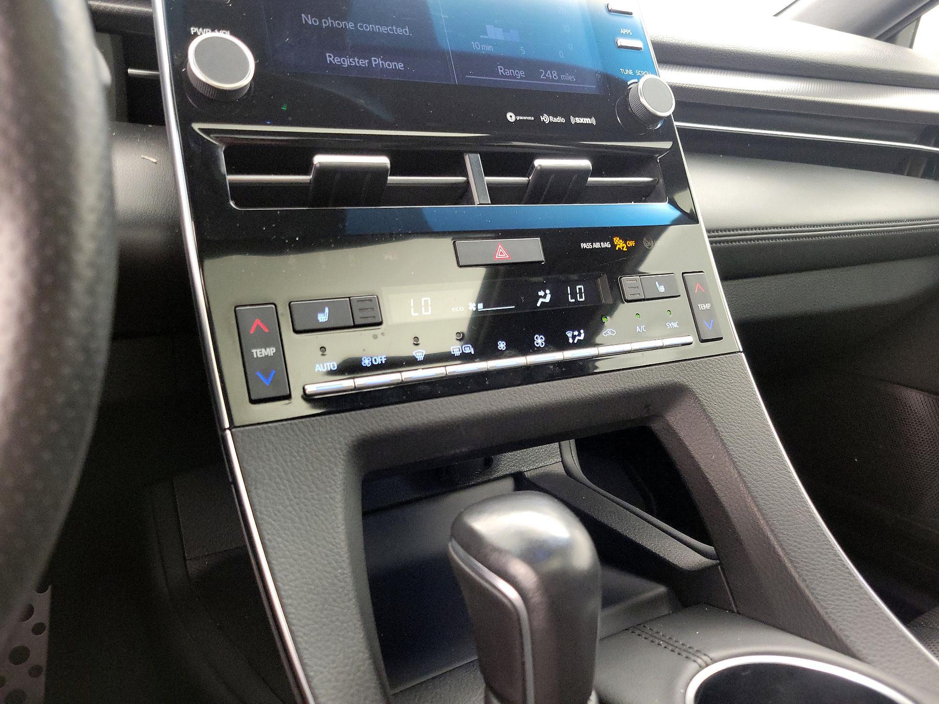Thumbnail: 2021 Toyota Avalon - 16